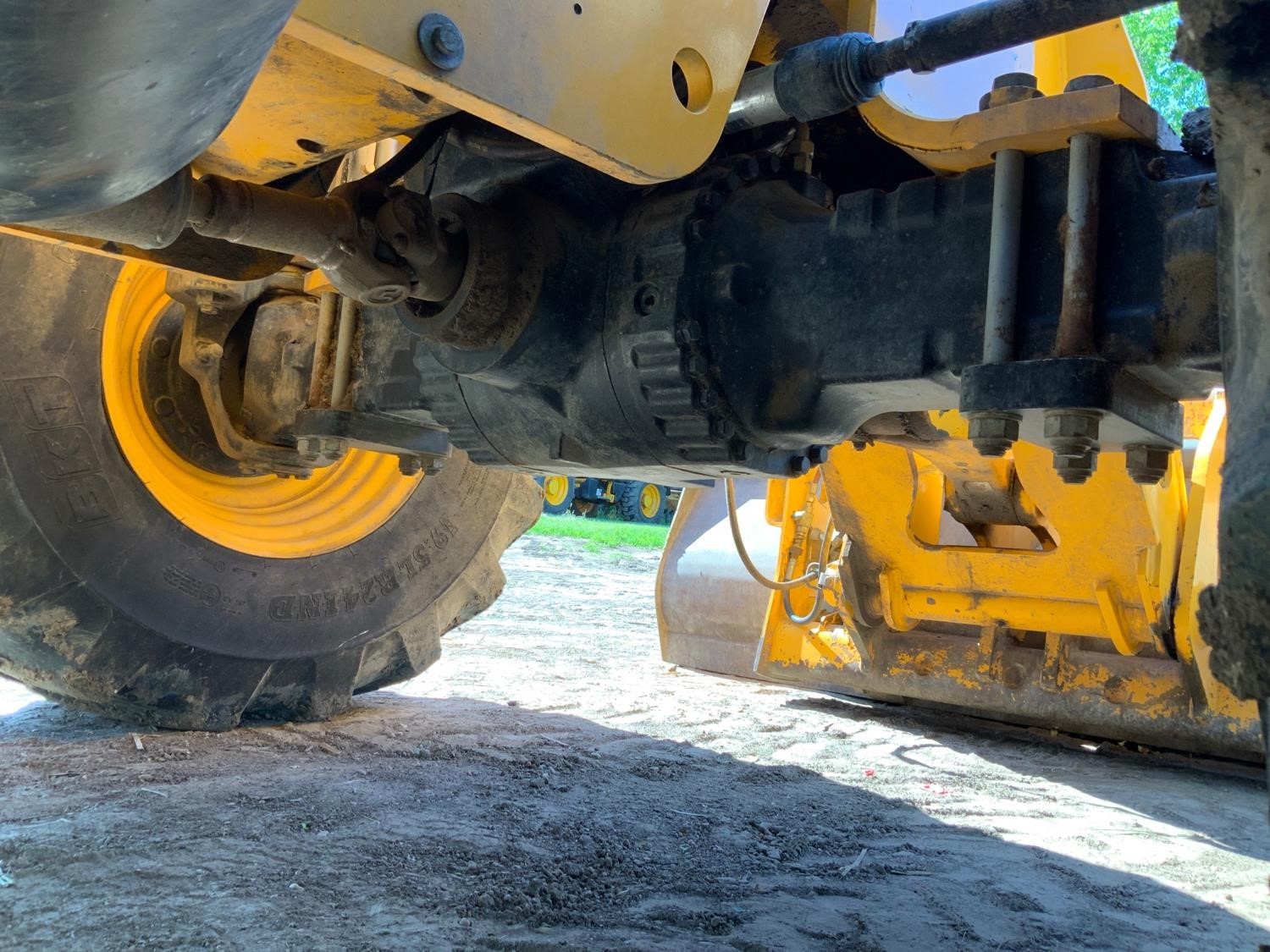 gallery 2017 Jcb 560-80AGS 4x4x4 Telehandler