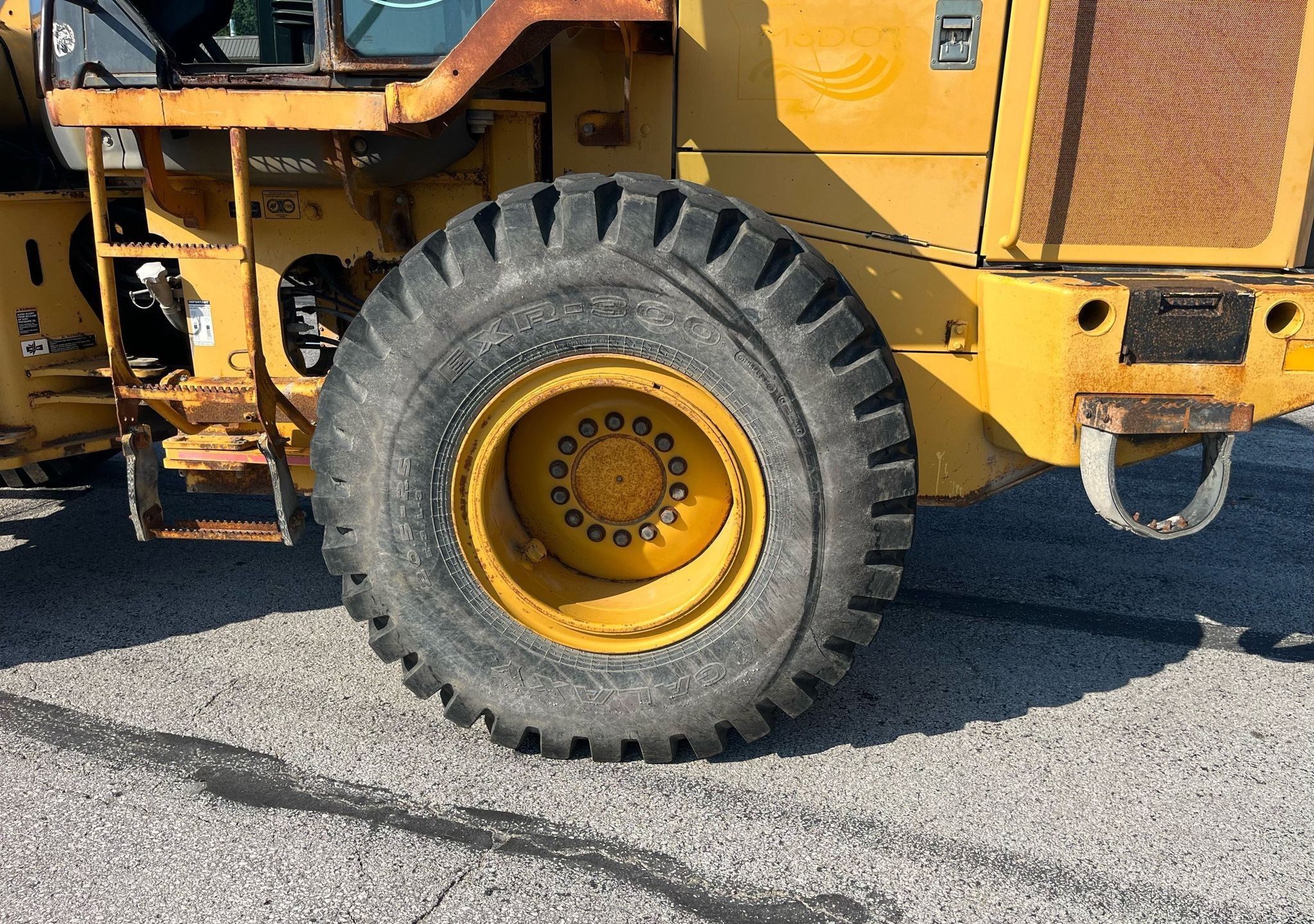 gallery 2005 John Deere 544J wheel loader