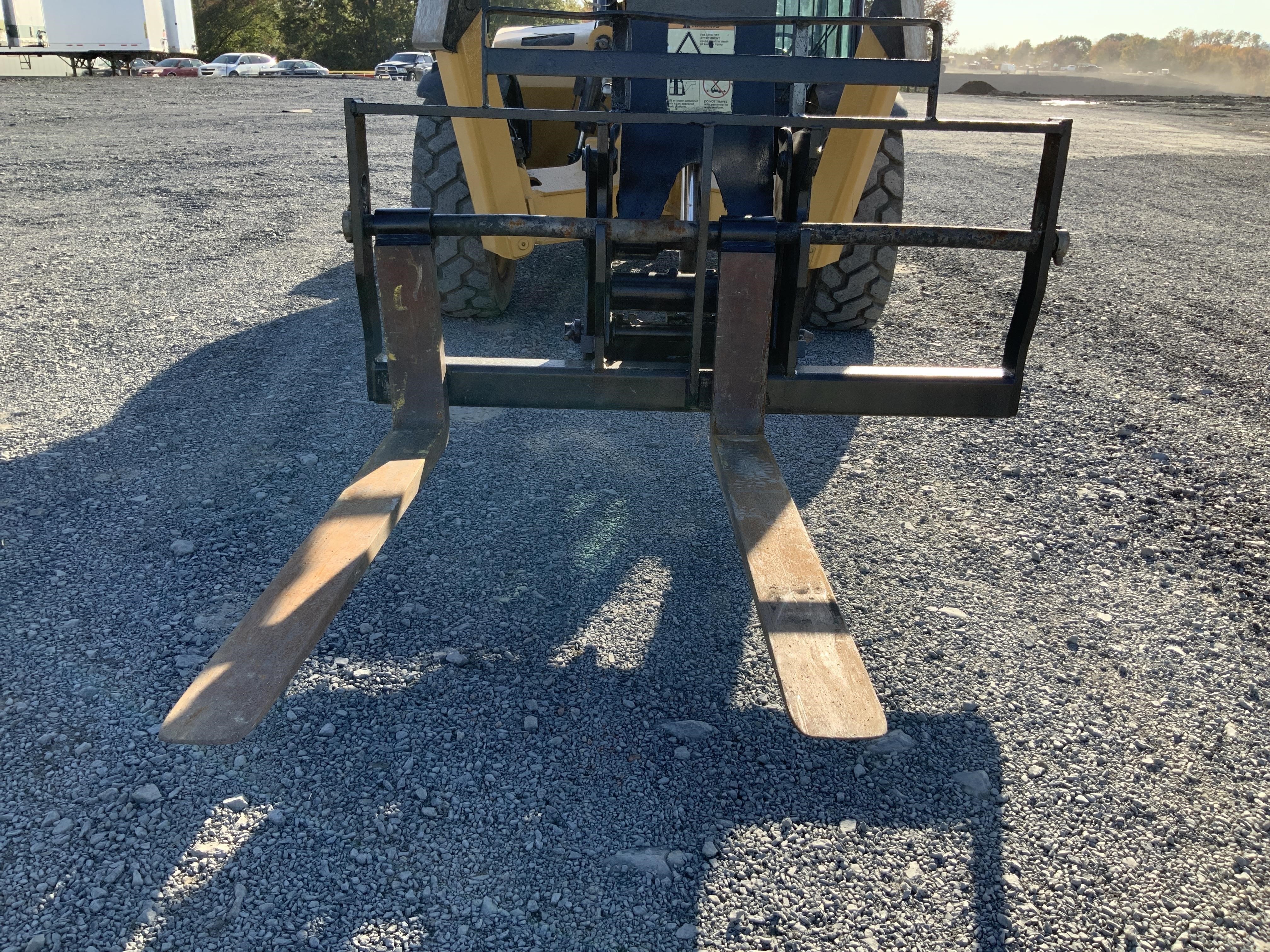 gallery 2013 Caterpillar TL1055C Telehandler