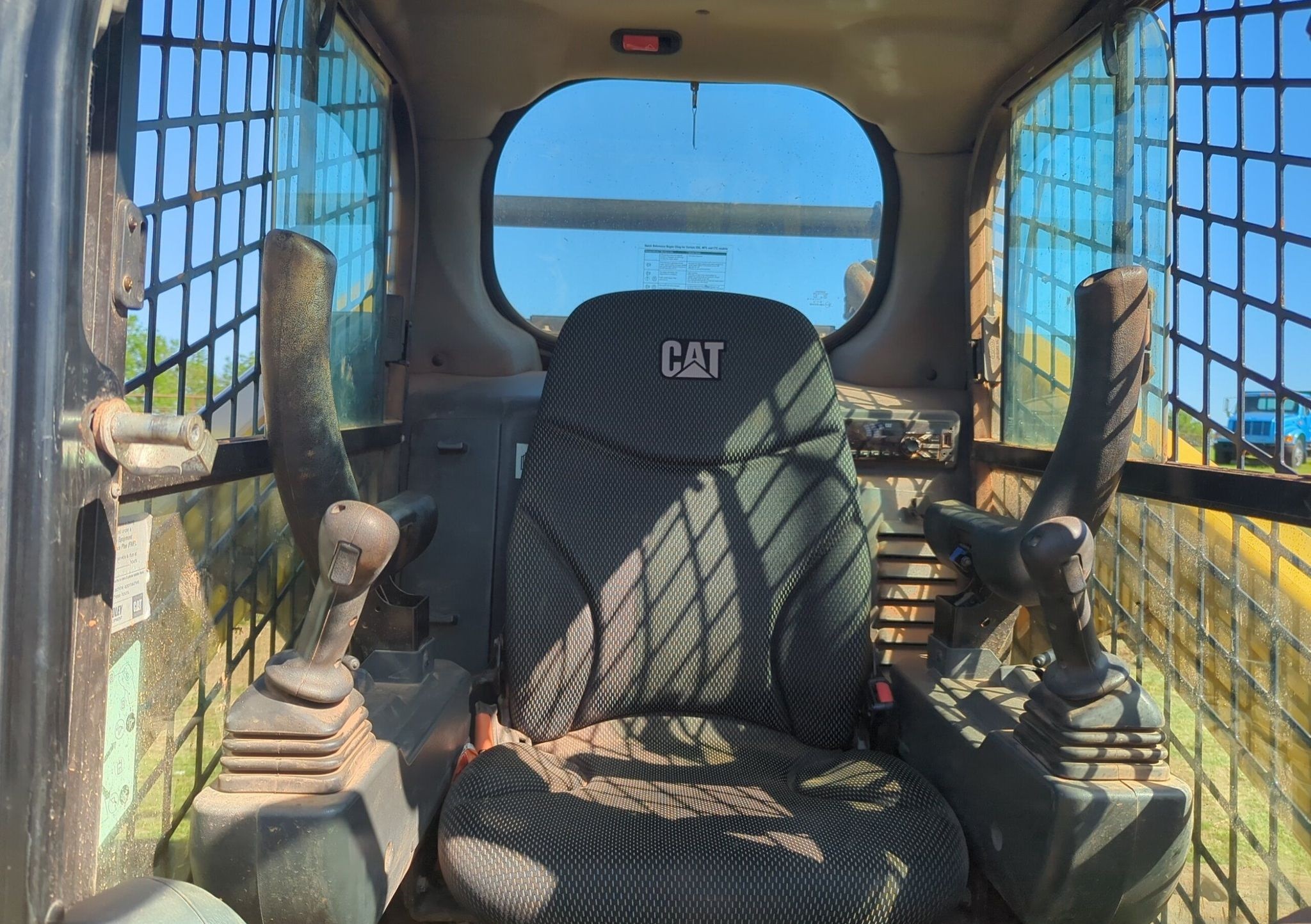 gallery 2019 Caterpillar 289D3 skid steer loader