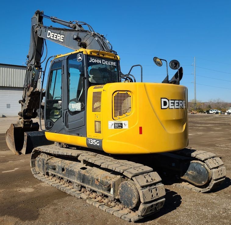 gallery 2014 John Deere 135G excavator