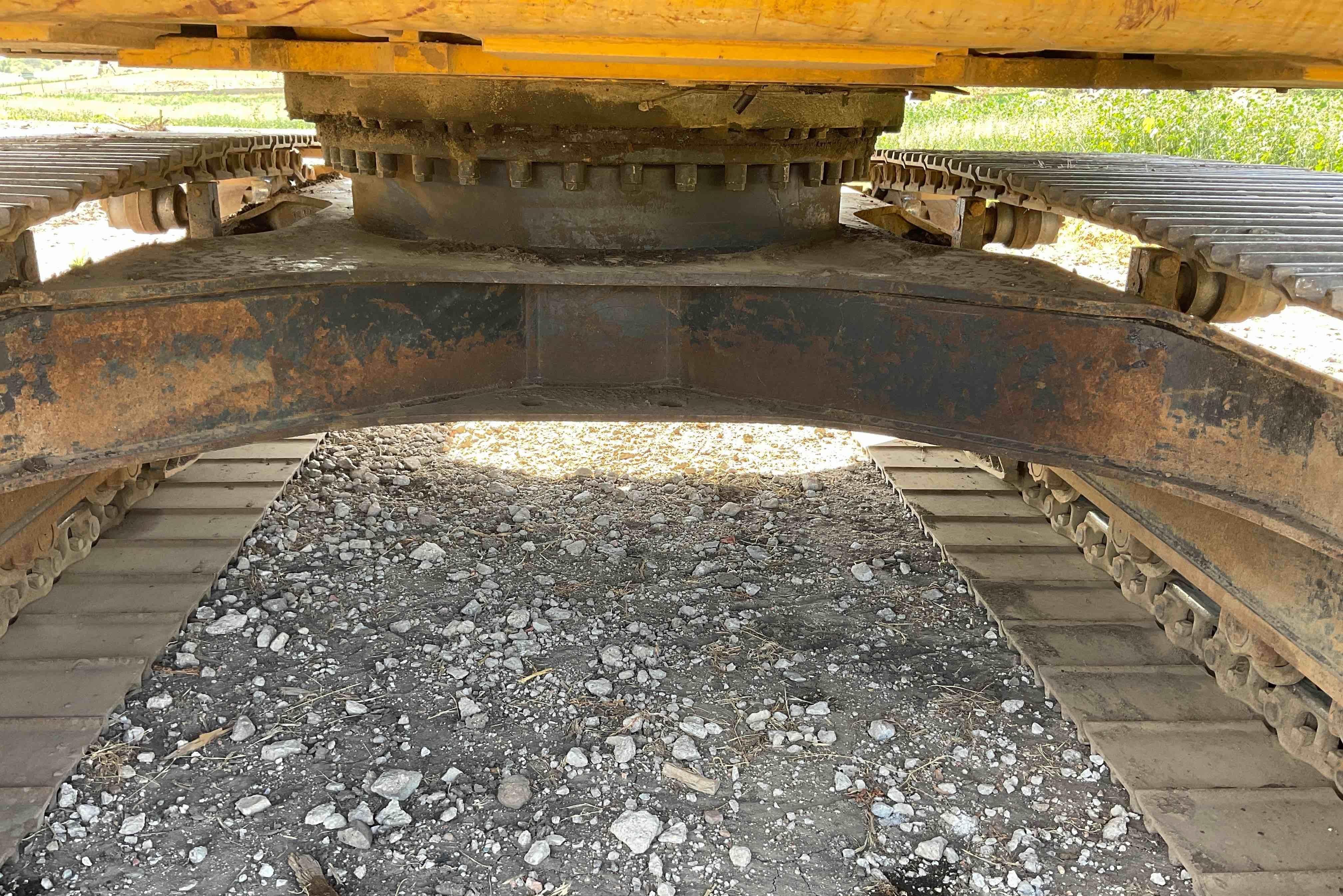 gallery 2004 Caterpillar 320CLU Excavator