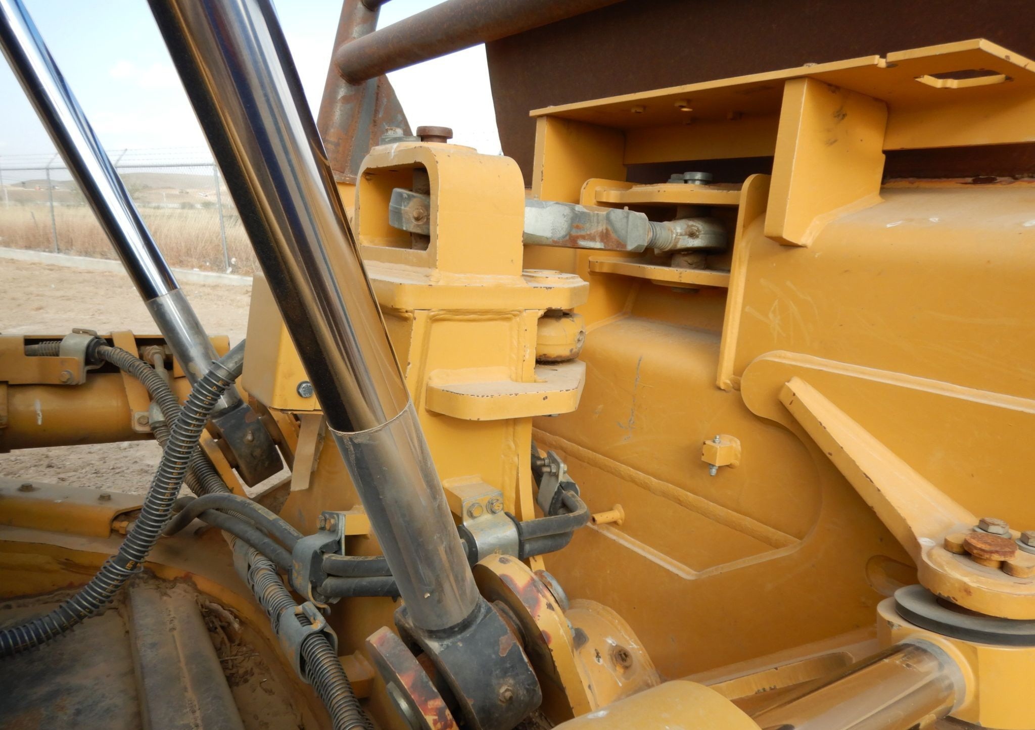 gallery 2016 Caterpillar D6T XL dozer