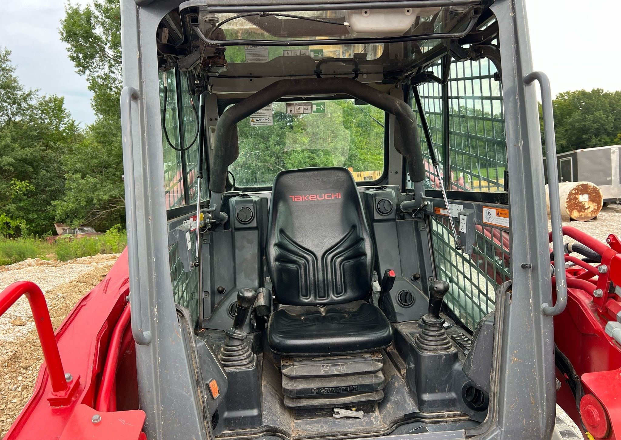gallery 2020 Takeuchi TL12R2 tracked skid steer loader