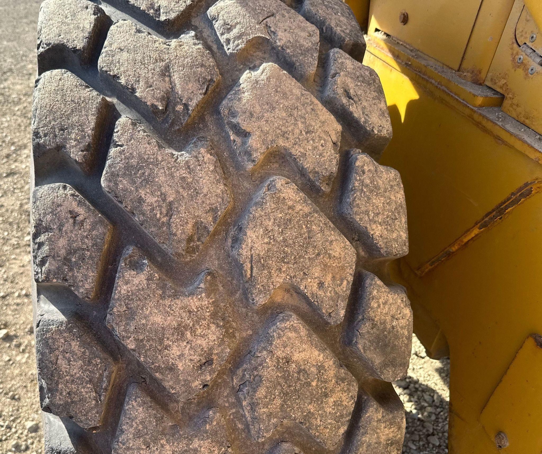 gallery 2011 Caterpillar 924H wheel loader