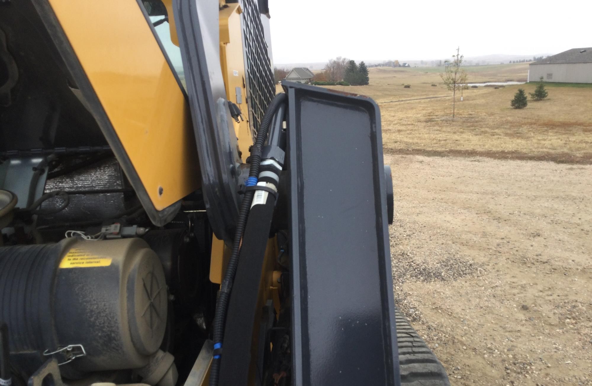 gallery 2018 John Deere 331G Skid Steer