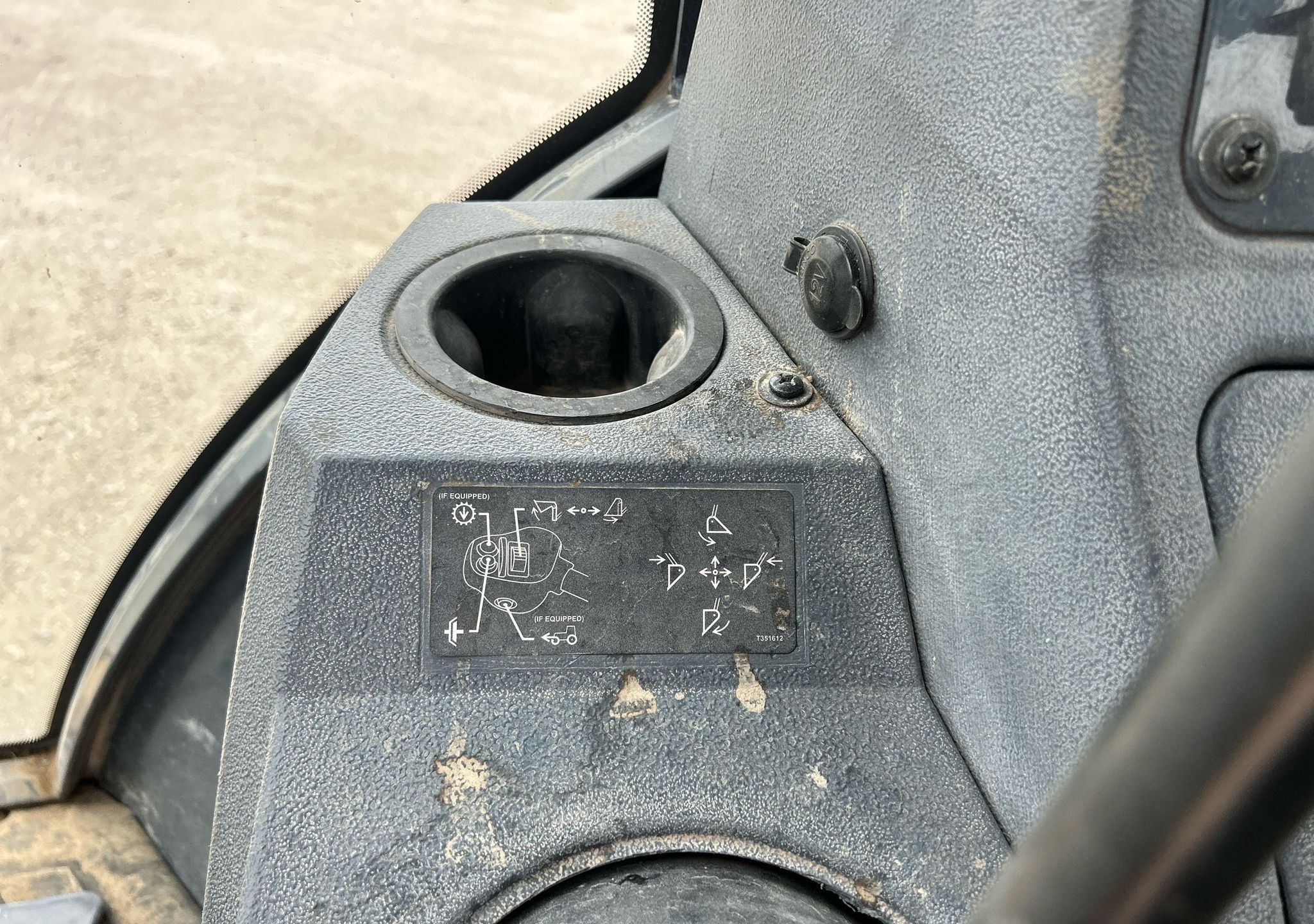 gallery 2015 John Deere 310SL backhoe