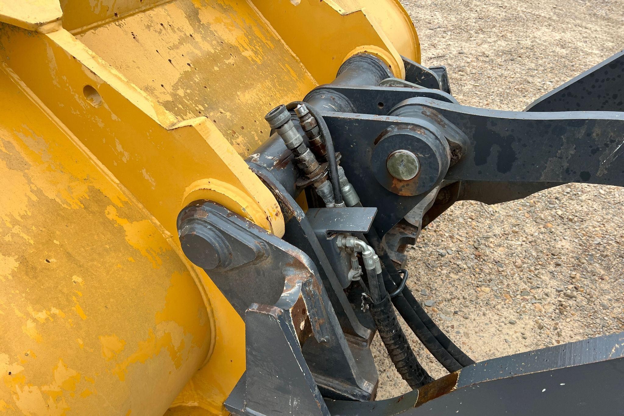 gallery 2014 John Deere 544K wheel loader