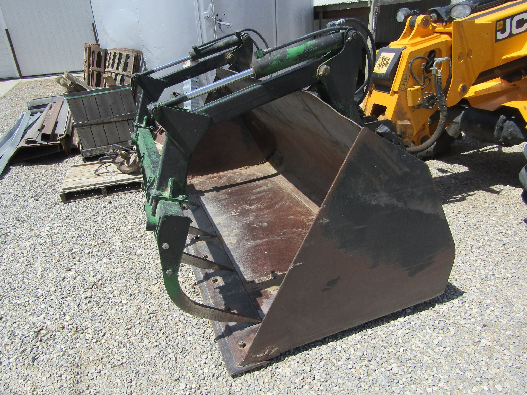 gallery 2013 JCB TM320 articulated telehandler