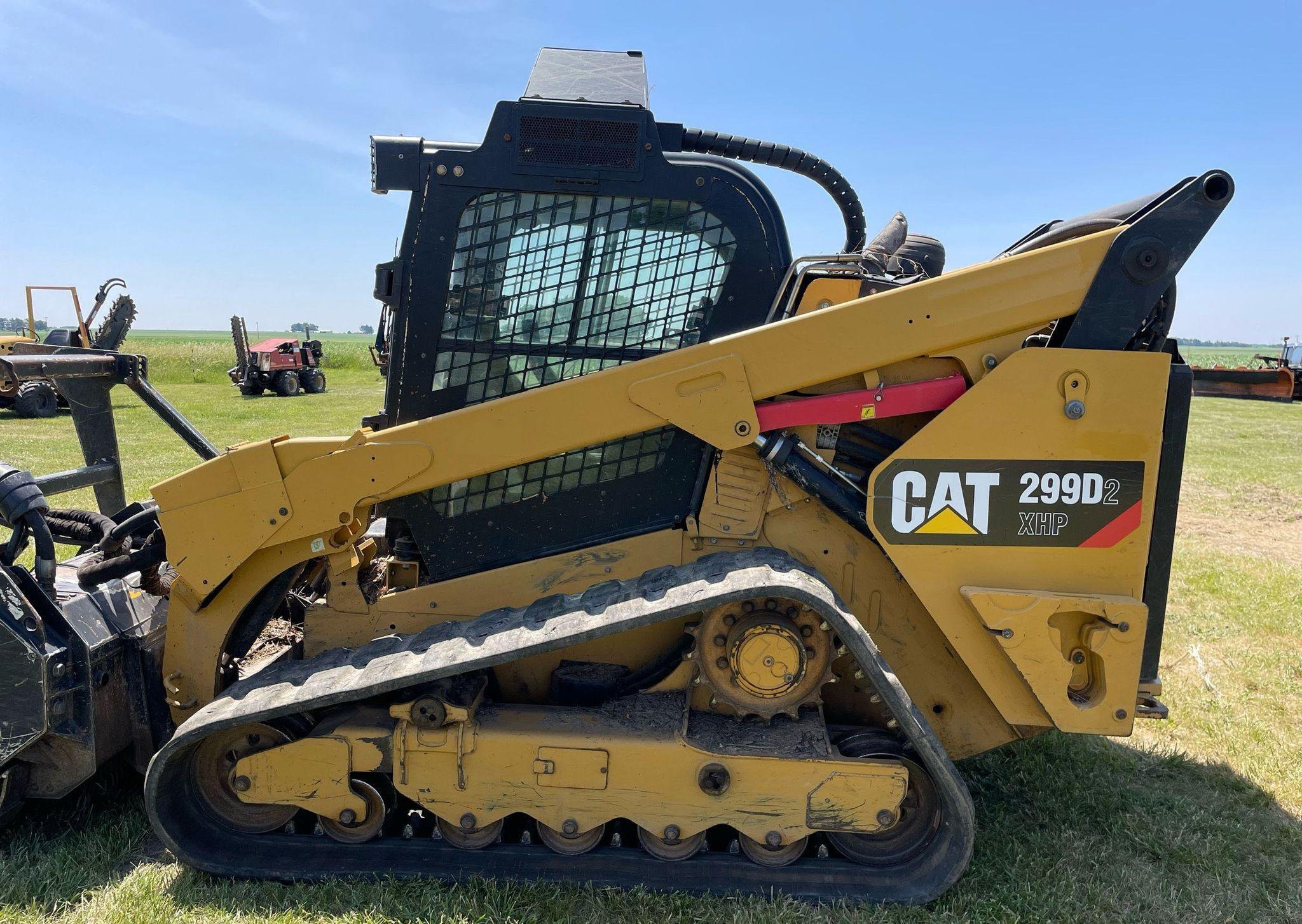 gallery 2017 Caterpillar 299D2XHP Skid Steer