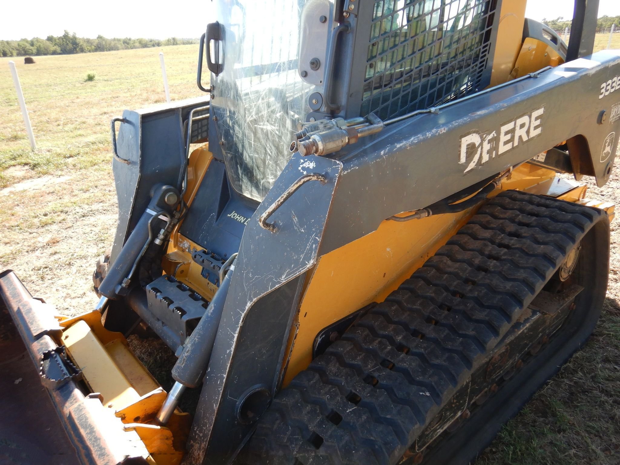 gallery 2013 John Deere 333E tracked skid steer loader