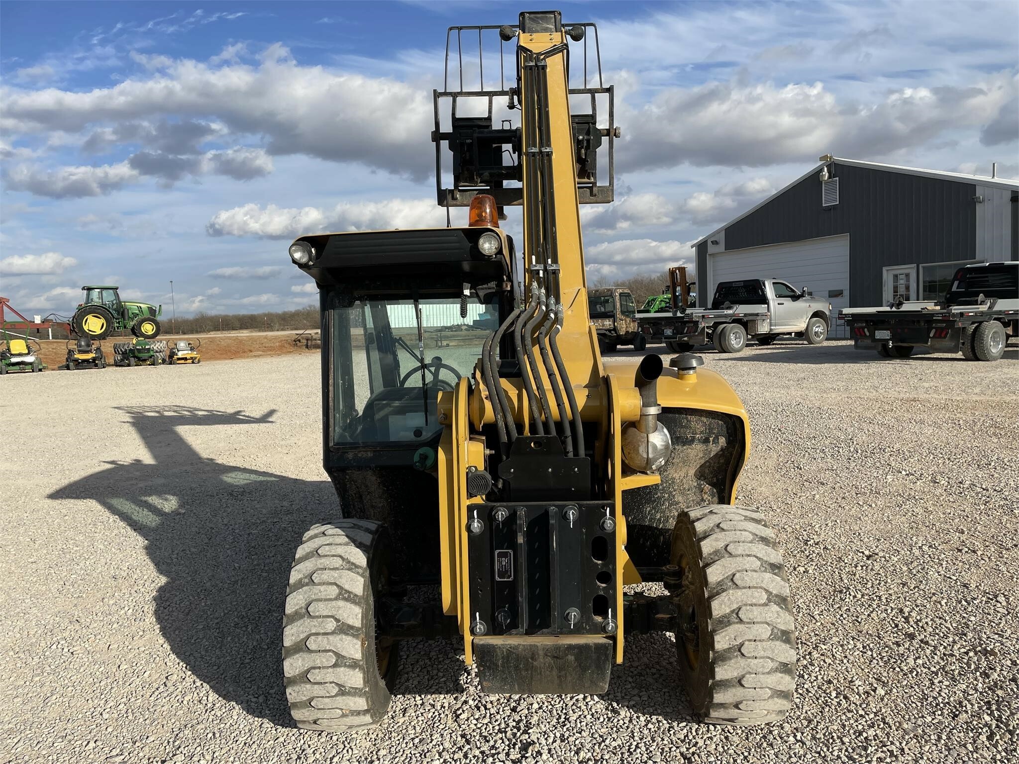 gallery 2015 Caterpillar TH255C Telehandler