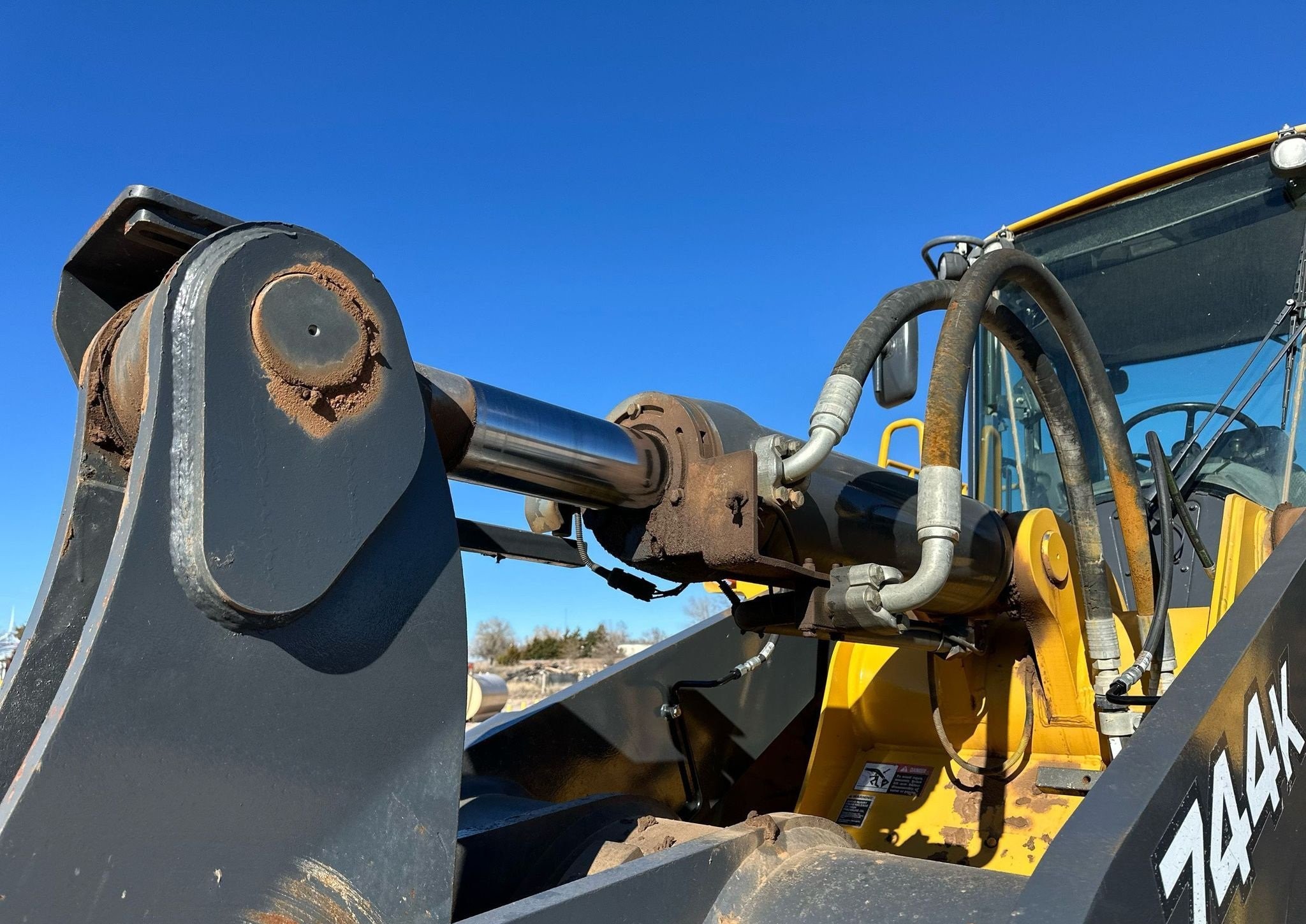 gallery 2012 John Deere 744K wheel loader