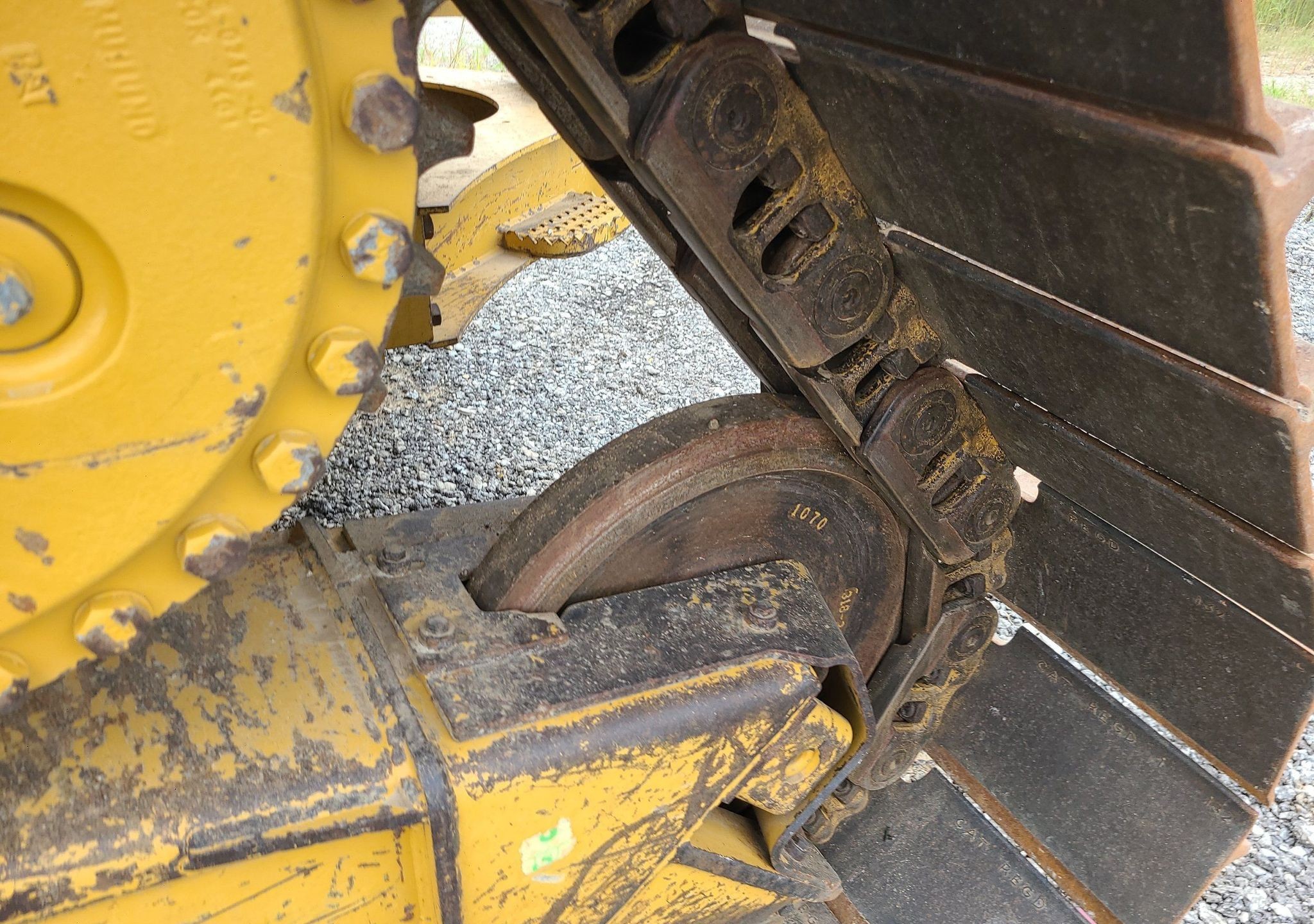 gallery 2010 Caterpillar D6N LGP dozer
