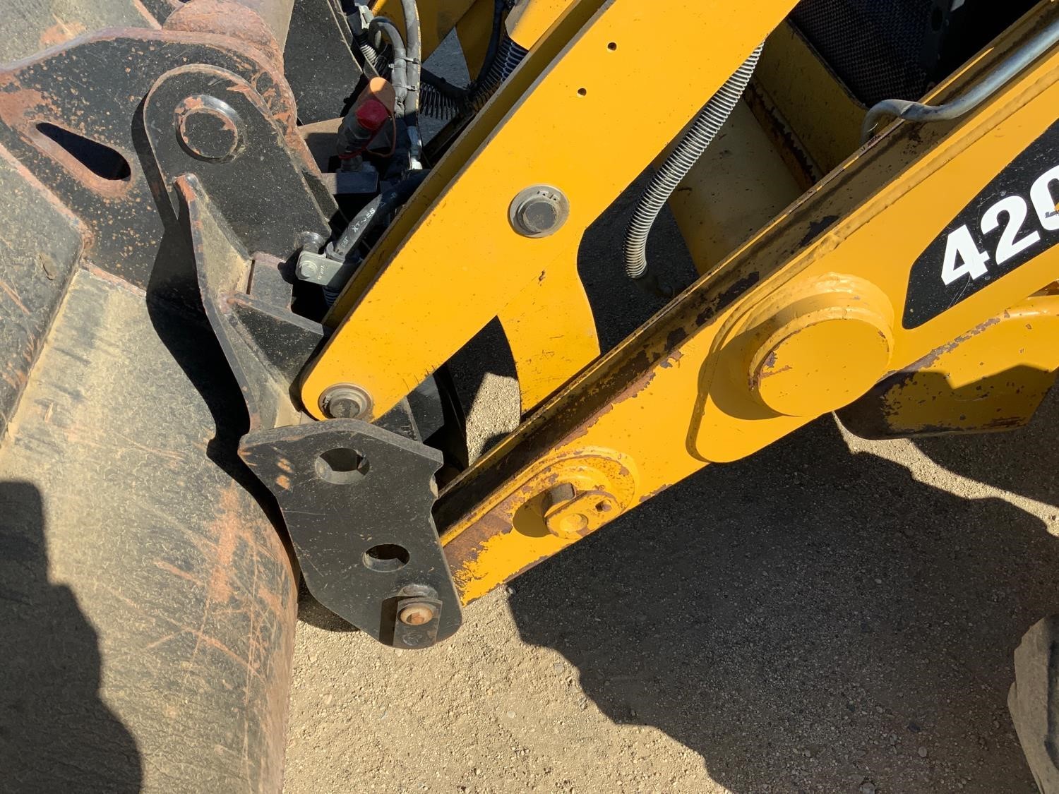 gallery 2011 Caterpillar 420E IT 4x4 Loader Backhoe