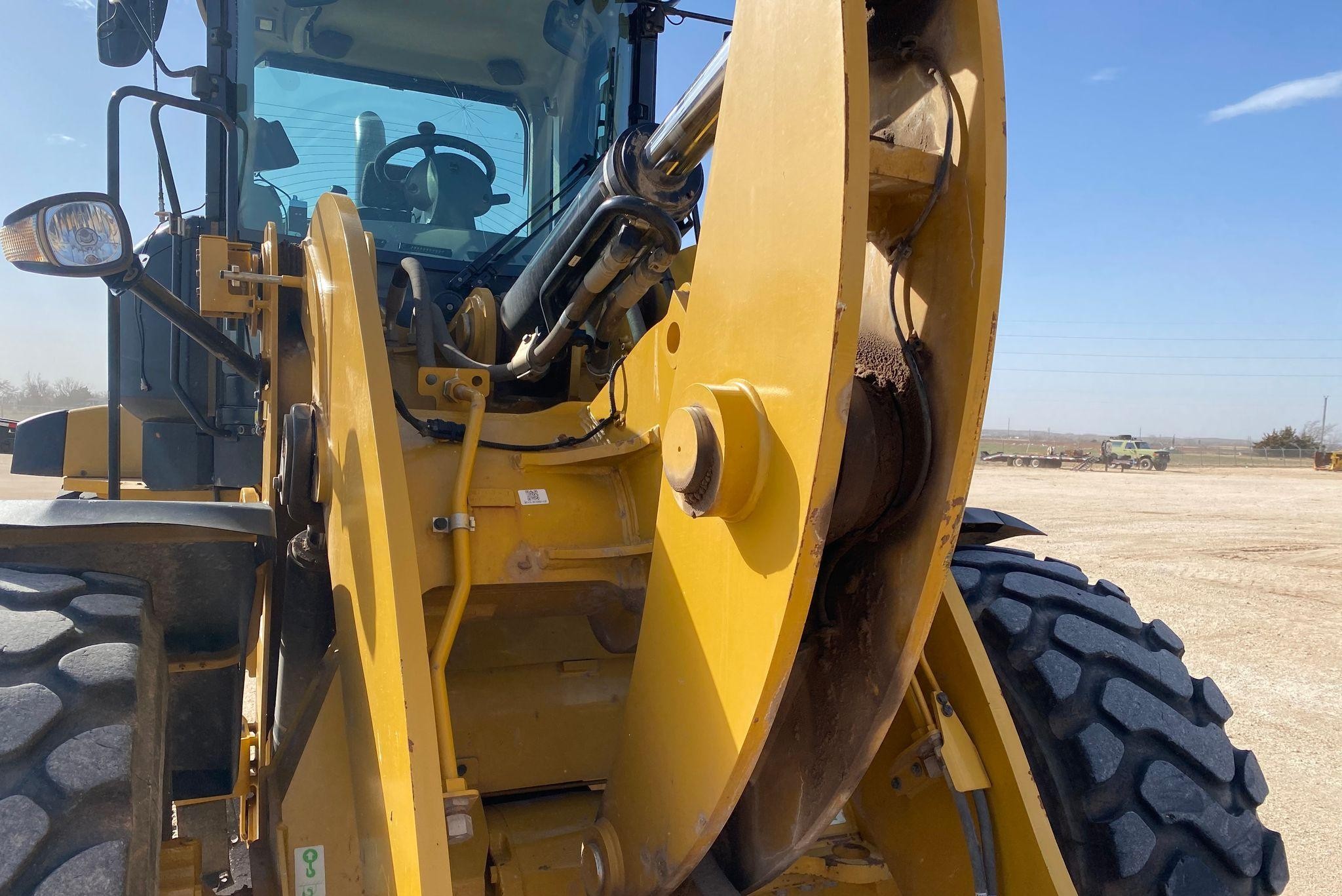 gallery 2017 Caterpillar 938M wheel loader
