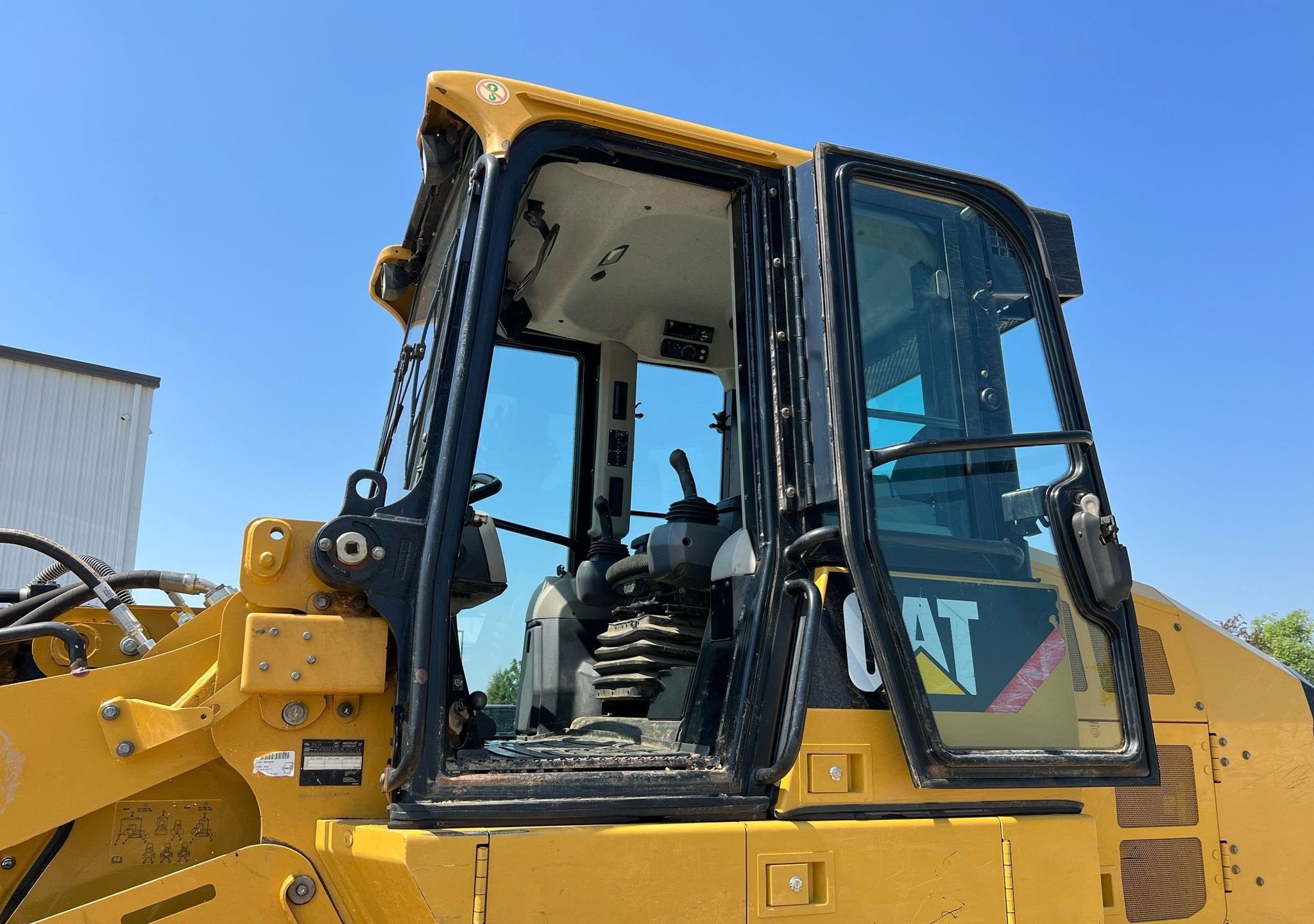 gallery 2016 Caterpillar 963K track loader