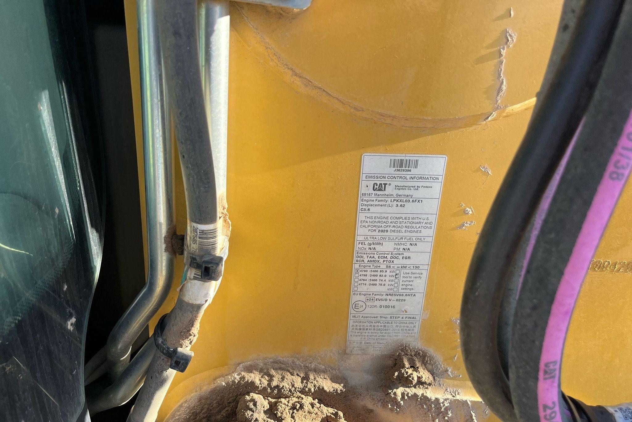 gallery 2021 Caterpillar 420ST HRC backhoe