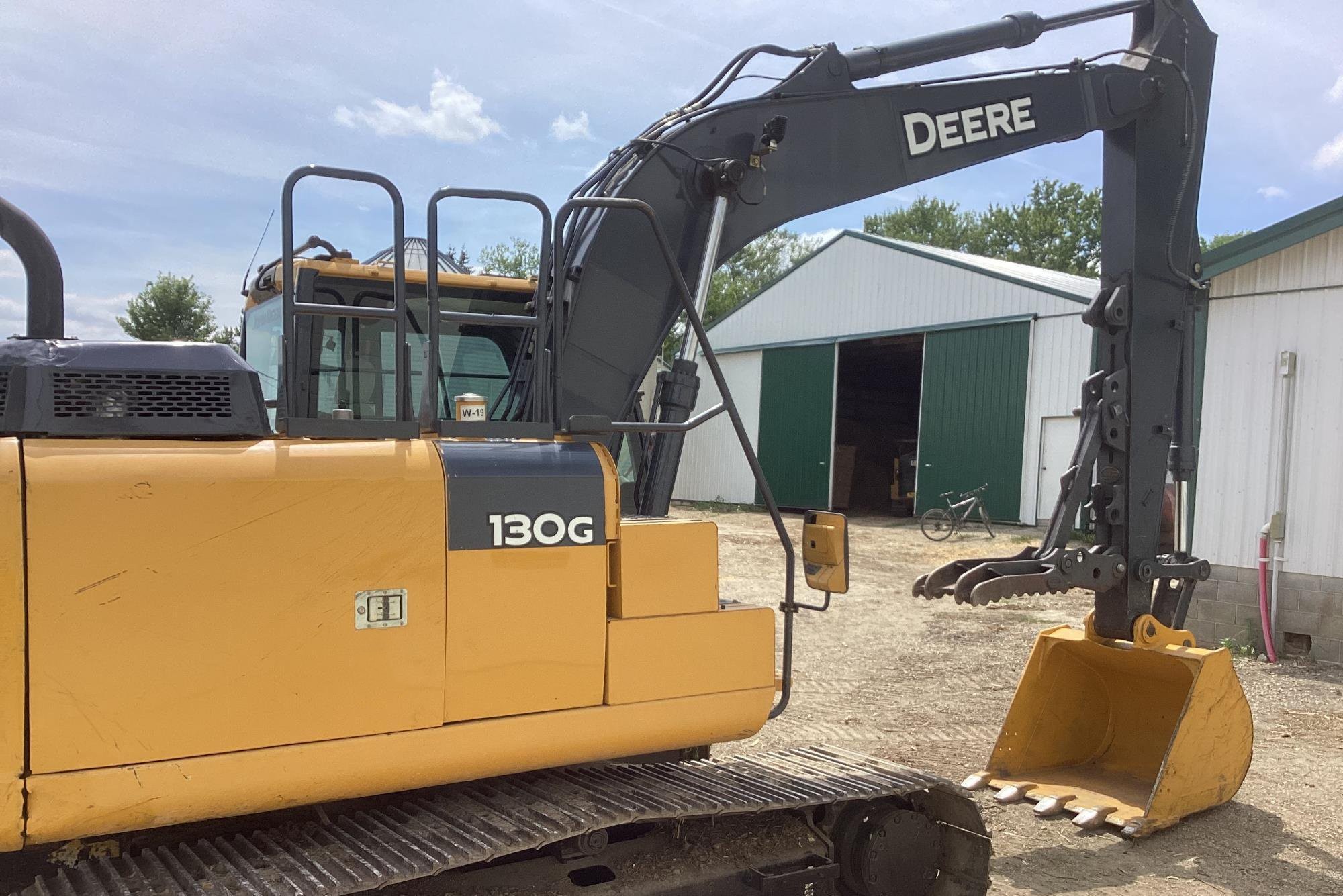 gallery 2014 John Deere 130G Excavator
