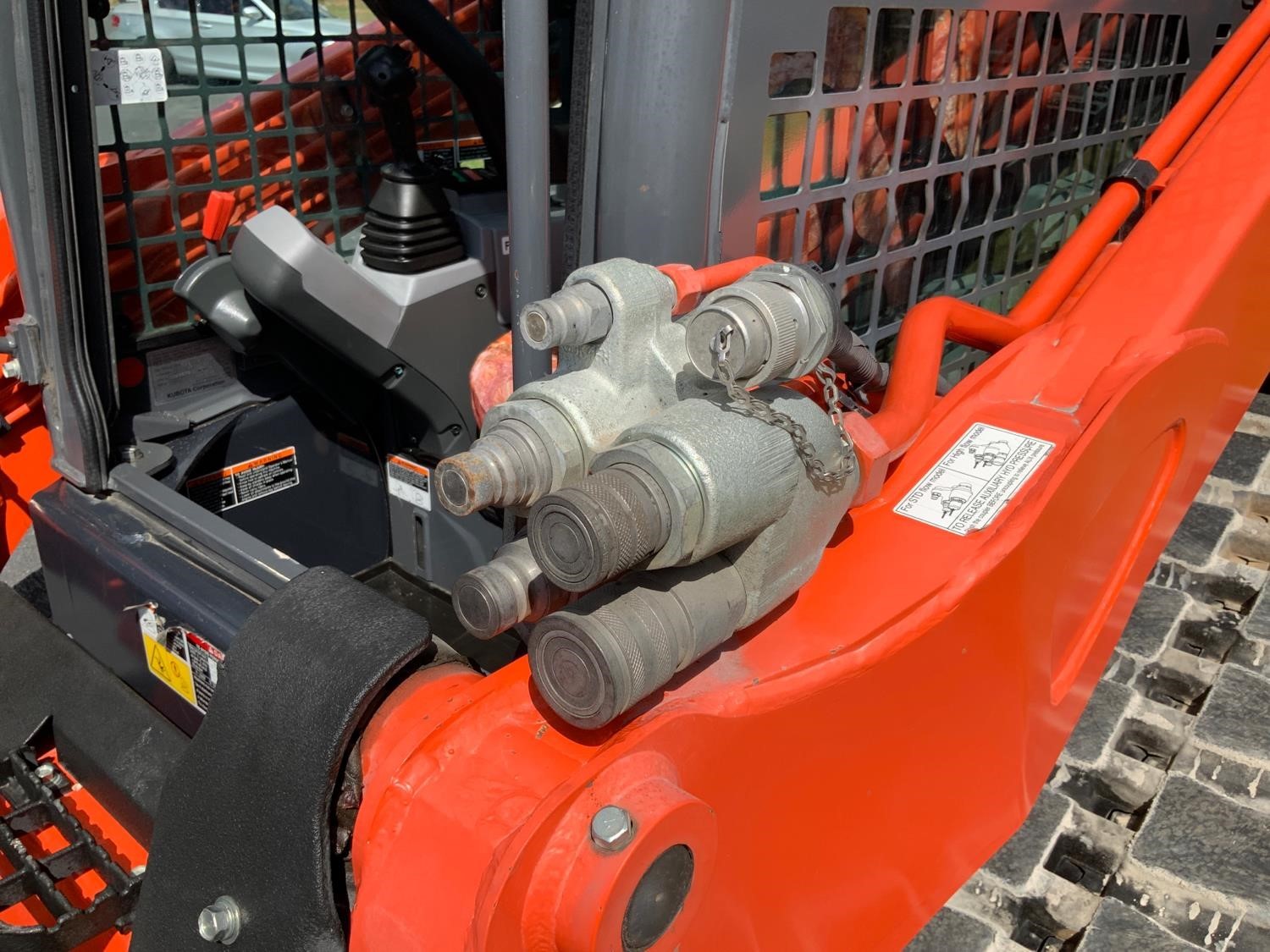 gallery 2018 Kubota SVL75-2 Compact Track Loader
