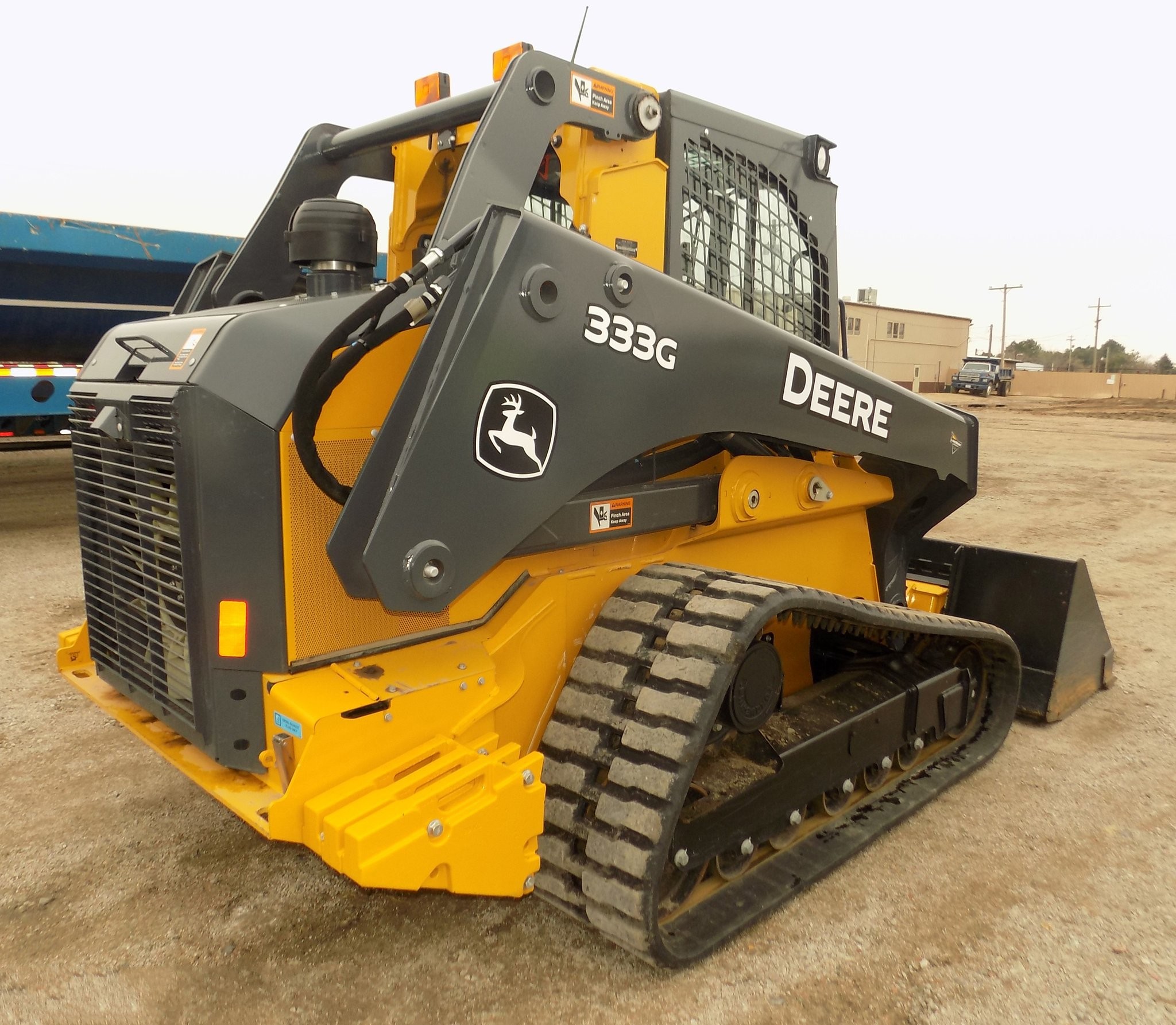 gallery 2019 John Deere 333G tracked skid steer loader1
