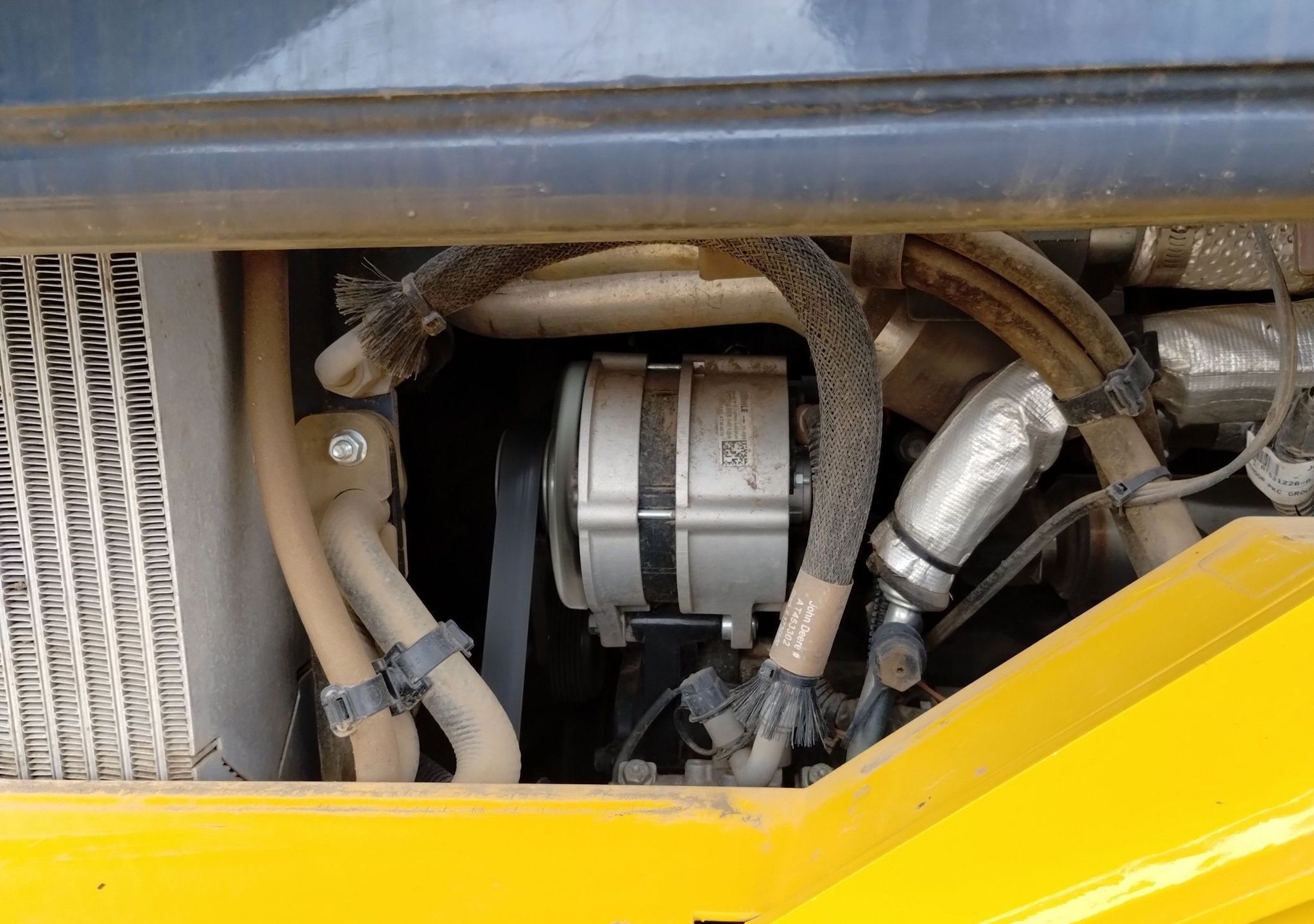 gallery 2022 John Deere 330G skid steer loader