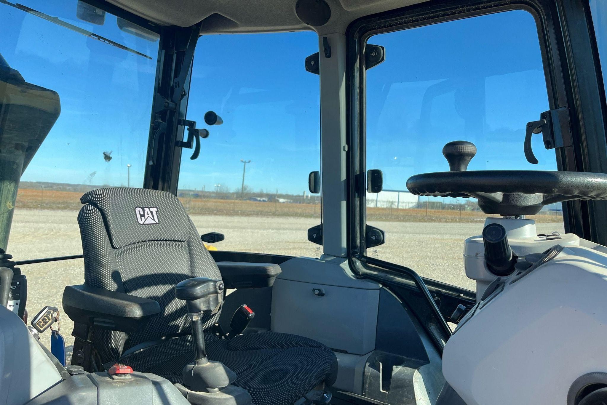 gallery 2021 Caterpillar 420ST HRC backhoe