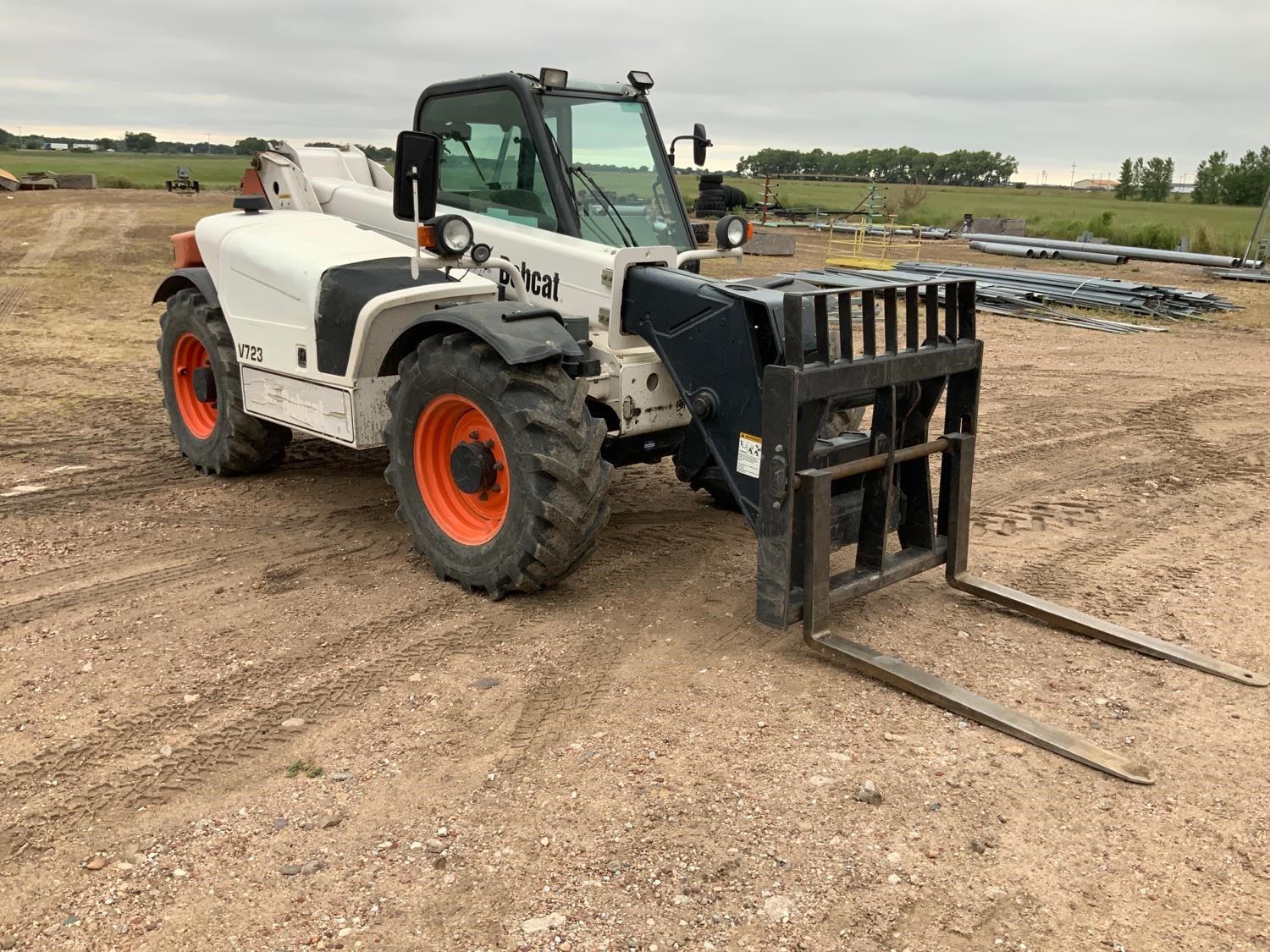 gallery 2010 Bobcat V723 4x4x4 Telehandler
