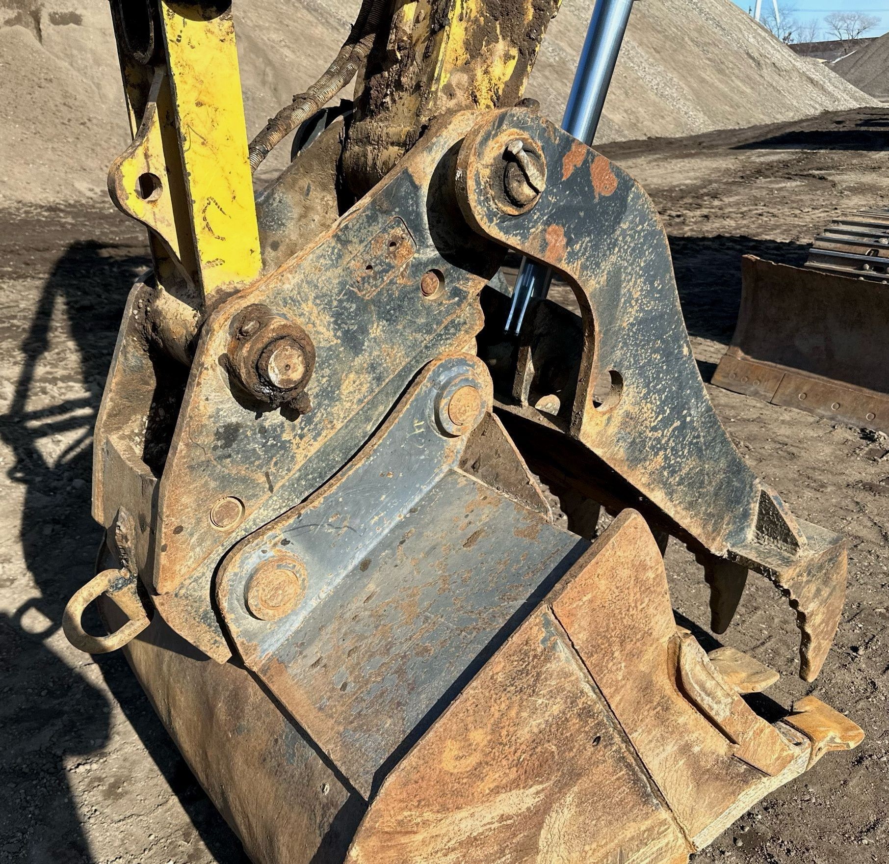 gallery 2015 Caterpillar 311FL RR excavator