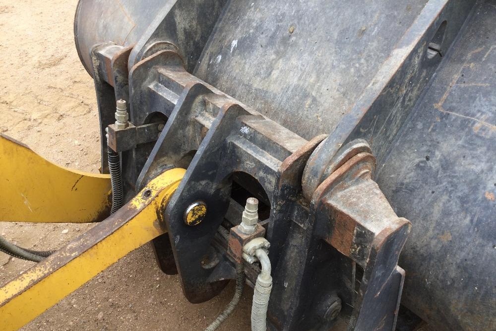 gallery 2018 Komatsu WA270-8 Wheel Loader