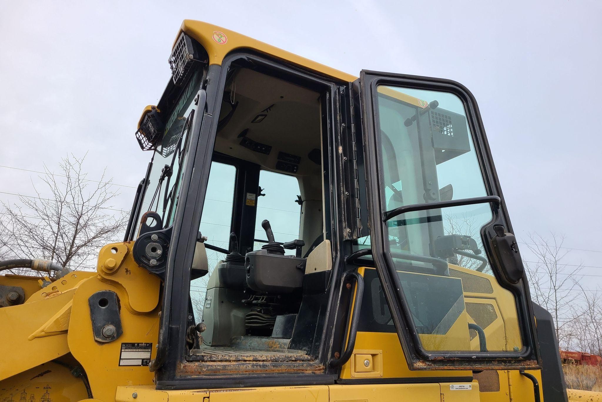 gallery 2010 Caterpillar 963D track loader