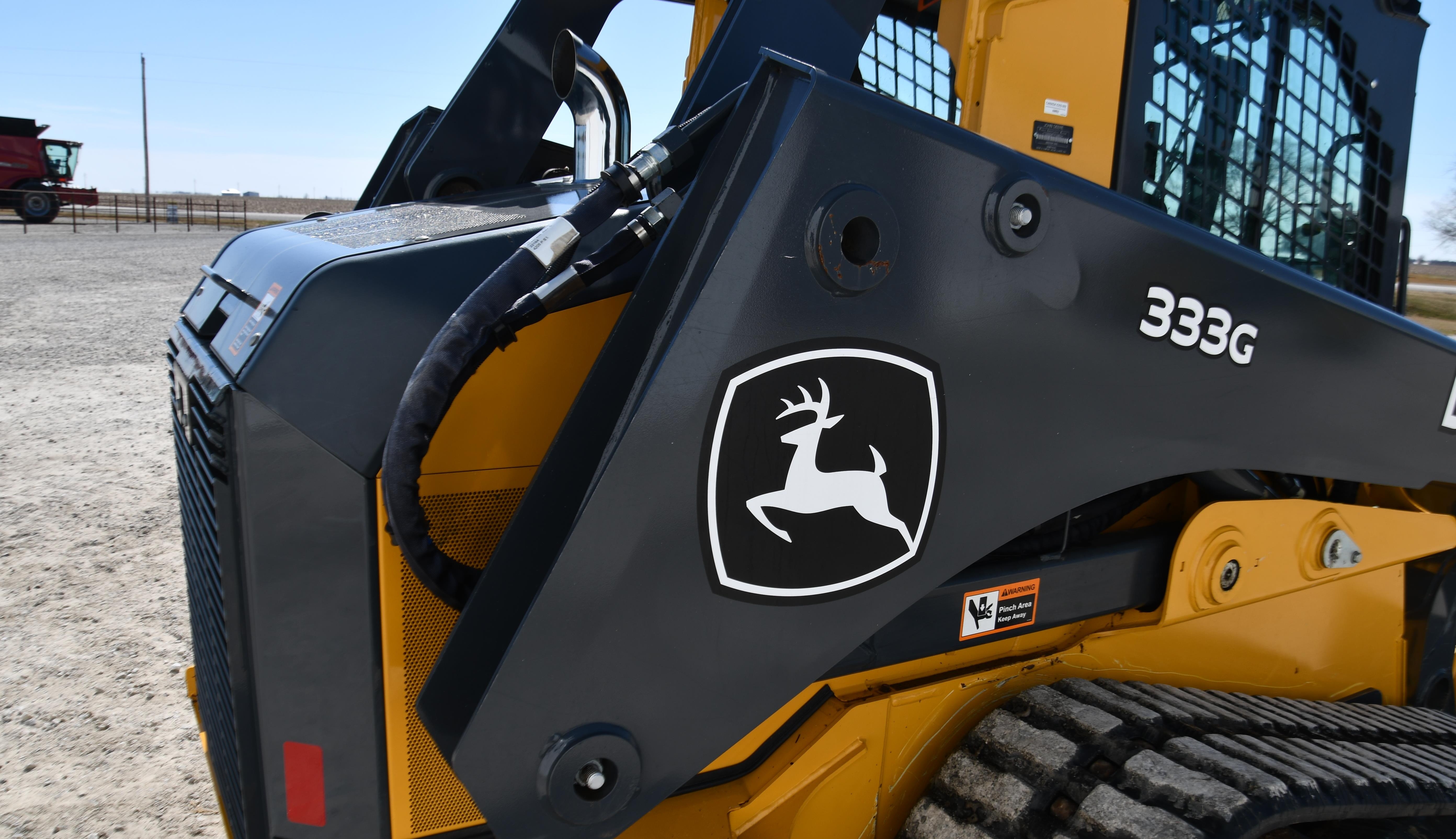 gallery 2022 JohnDeere 333G compact track loader