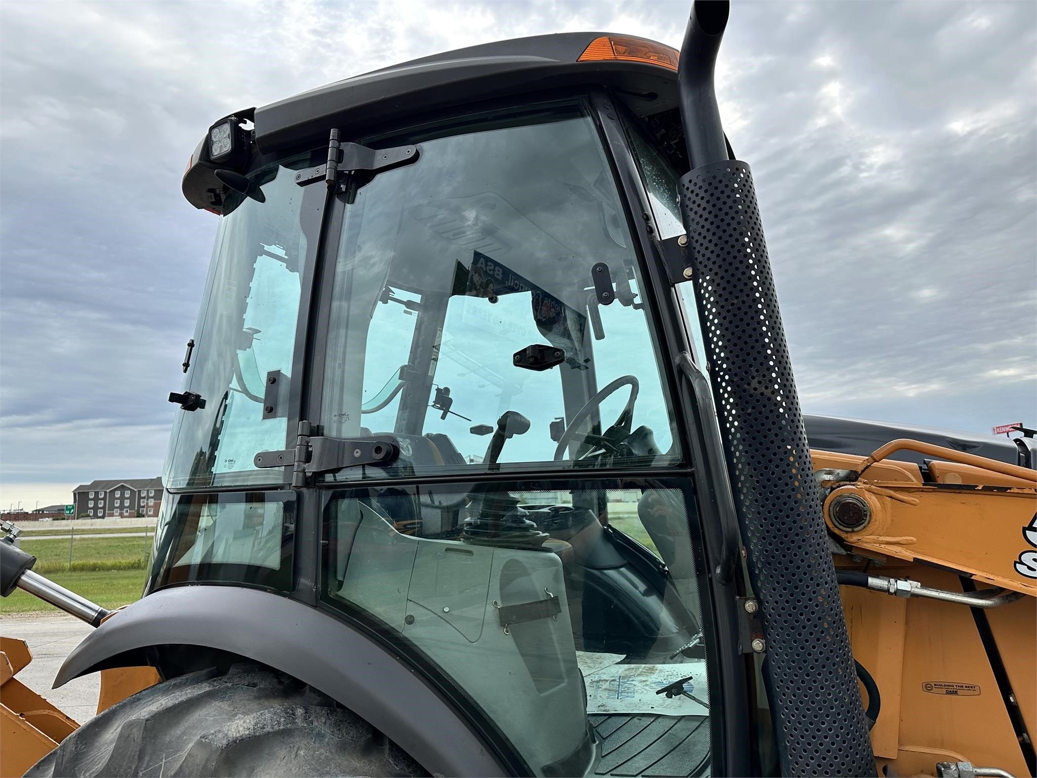 gallery 2019 Case 590SN 4x4 Backhoe Loader