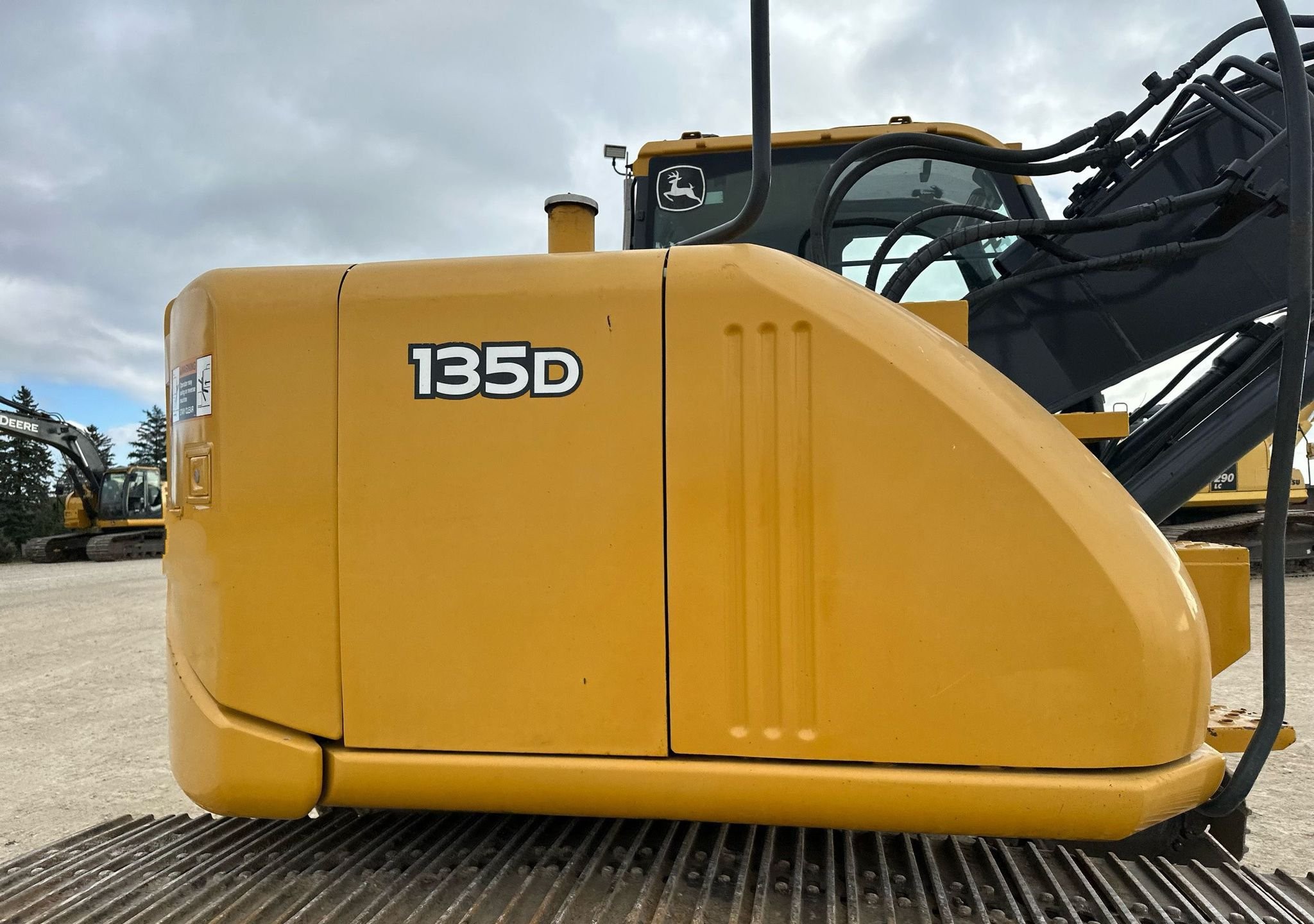 gallery 2012 John Deere FF135DX excavator