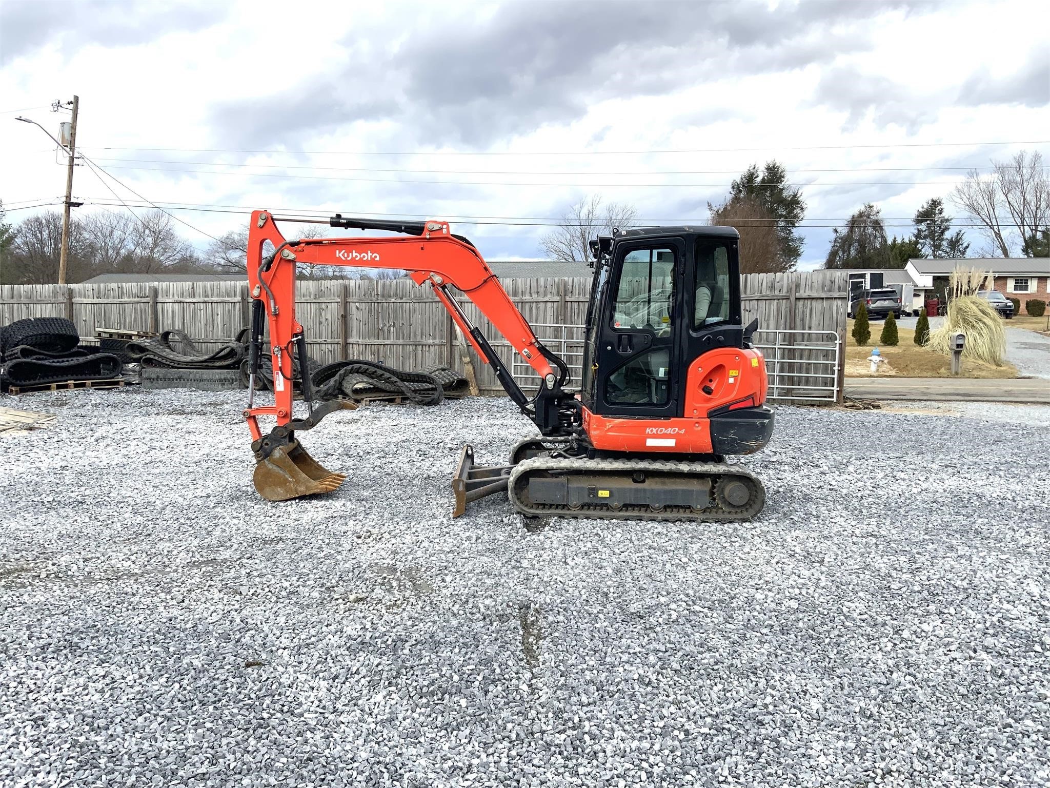 gallery 2022 KUBOTA KX040-4
