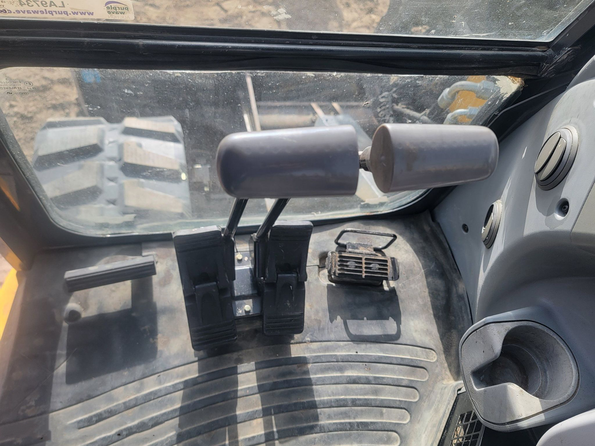 gallery 2014 John Deere 85G mini excavator