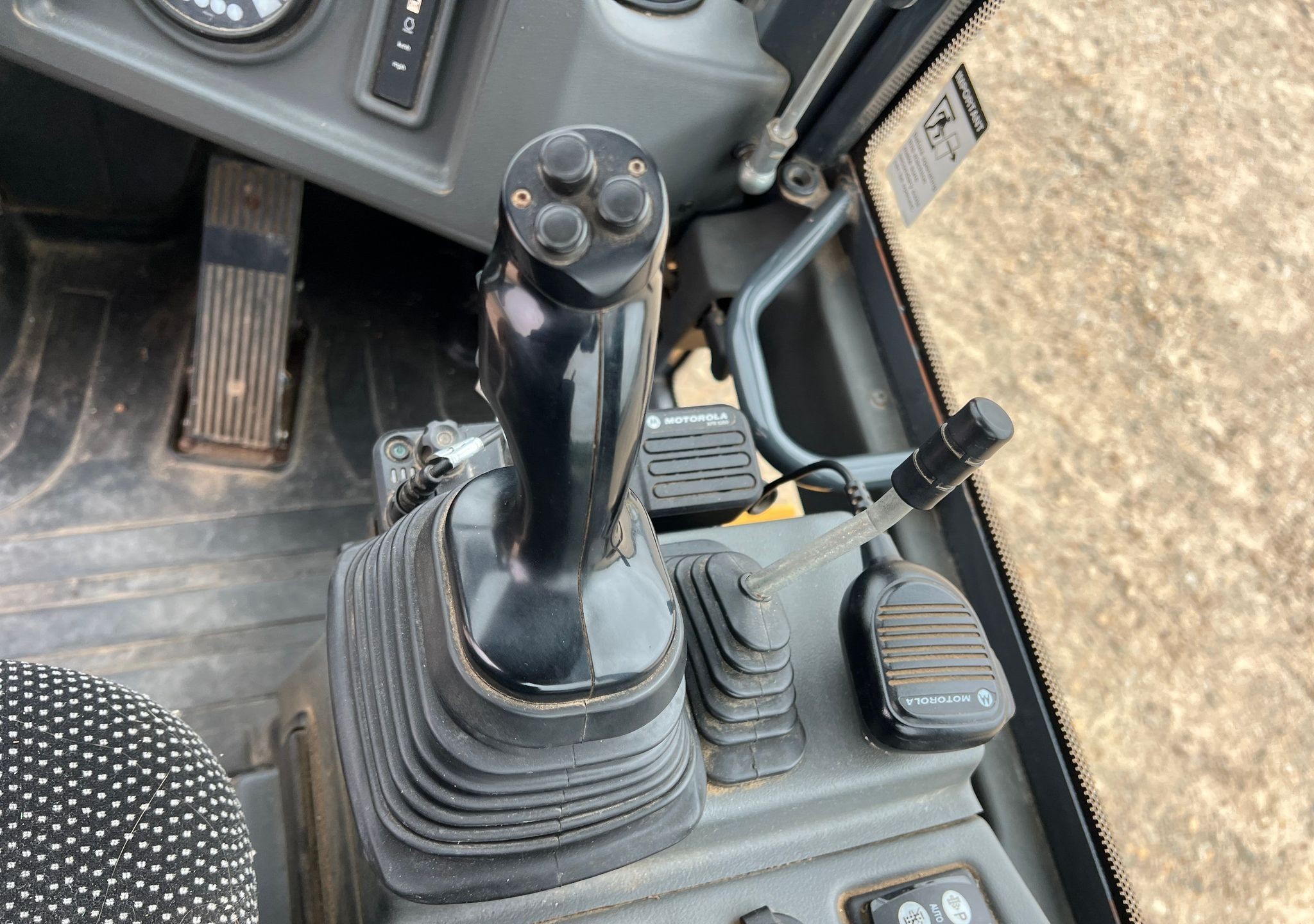 gallery 2016 John Deere 324K wheel loader