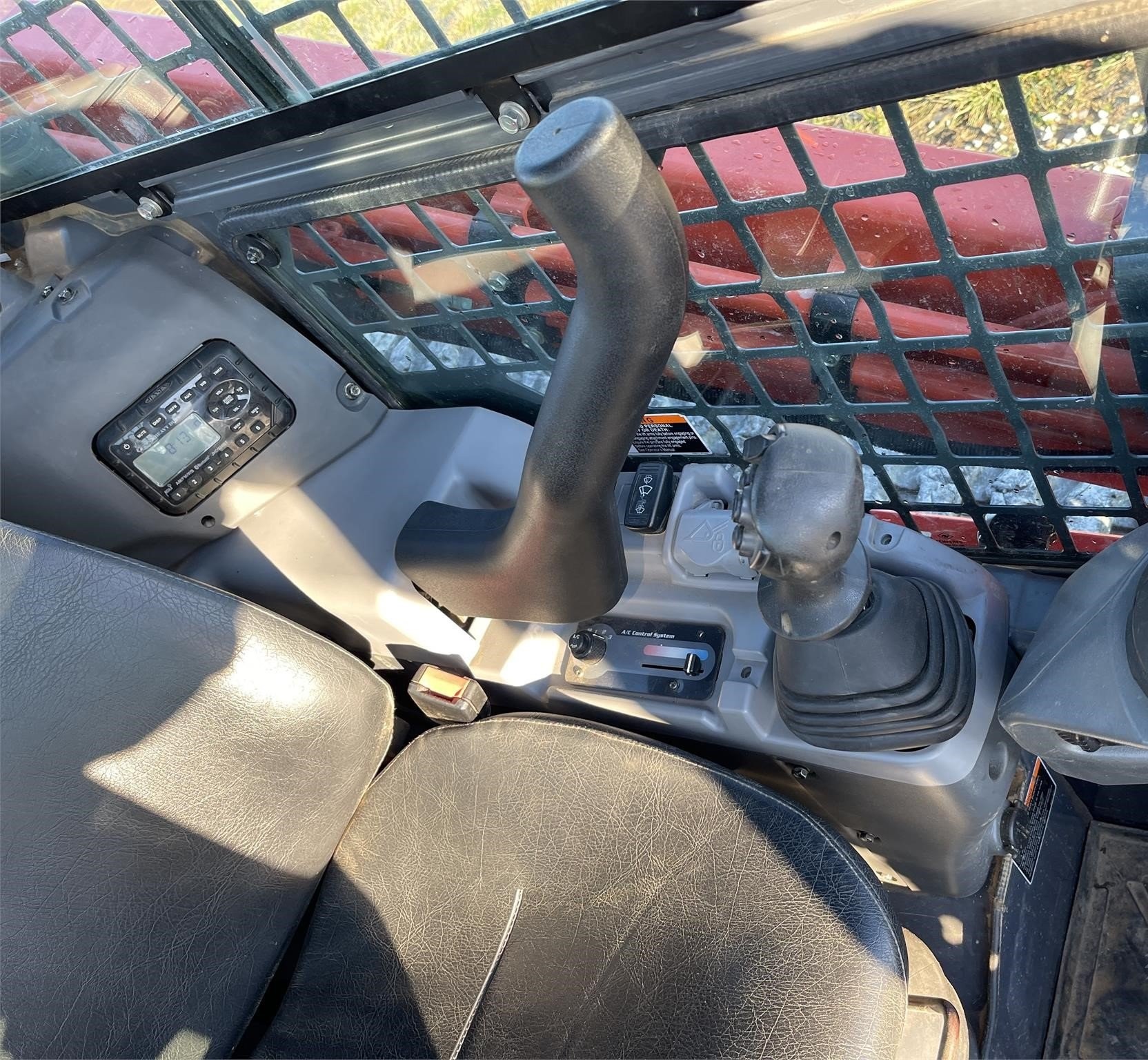 gallery 2019 Kubota SVL95-2S Skid Steer