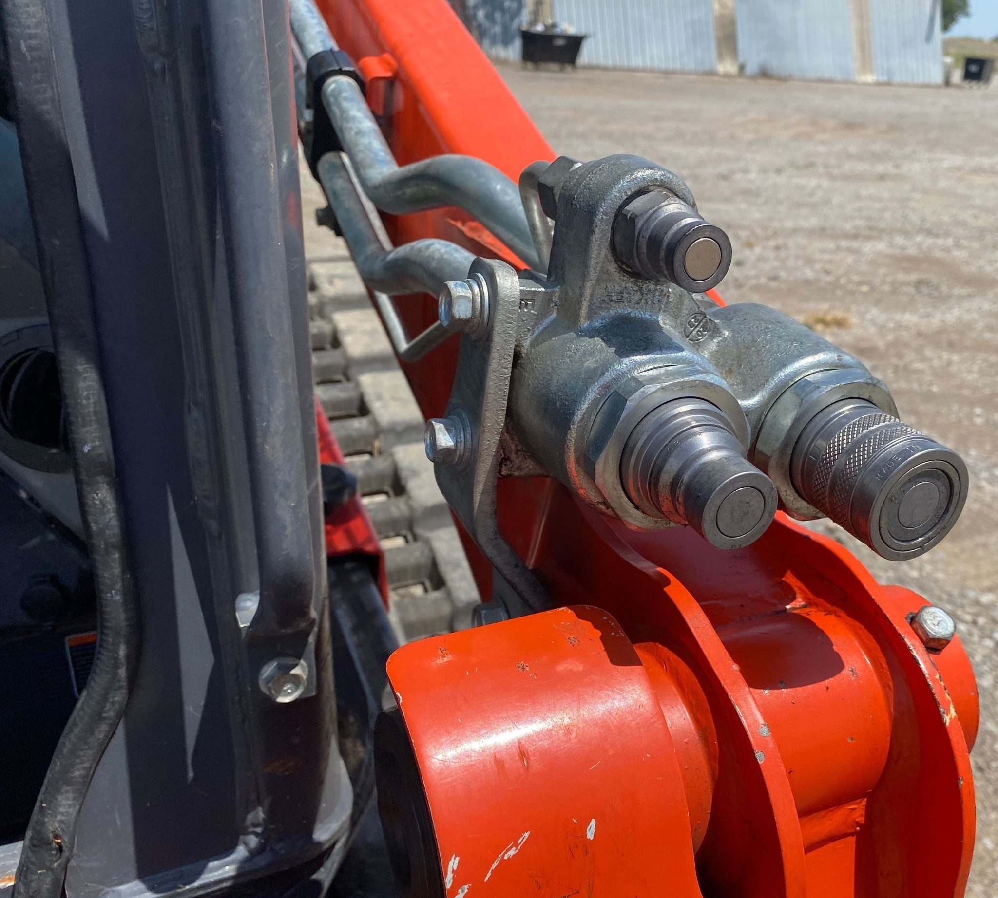 gallery 2021 Kubota SVL65-2  tracked skid steer loader