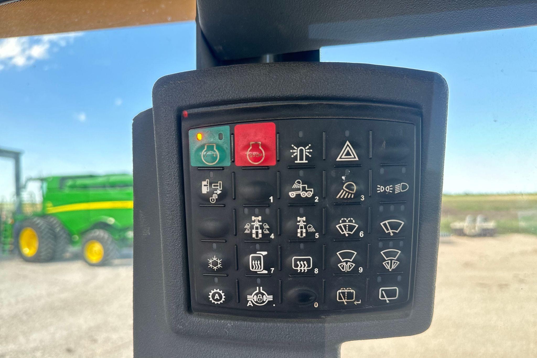 gallery 2013 John Deere 772G motor grader