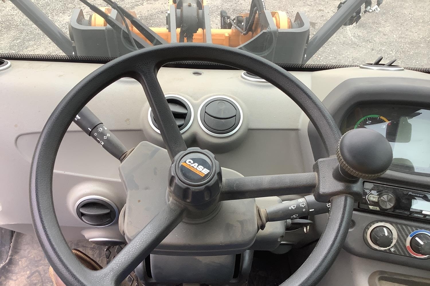 gallery 2021 Case 321F Wheel Loader