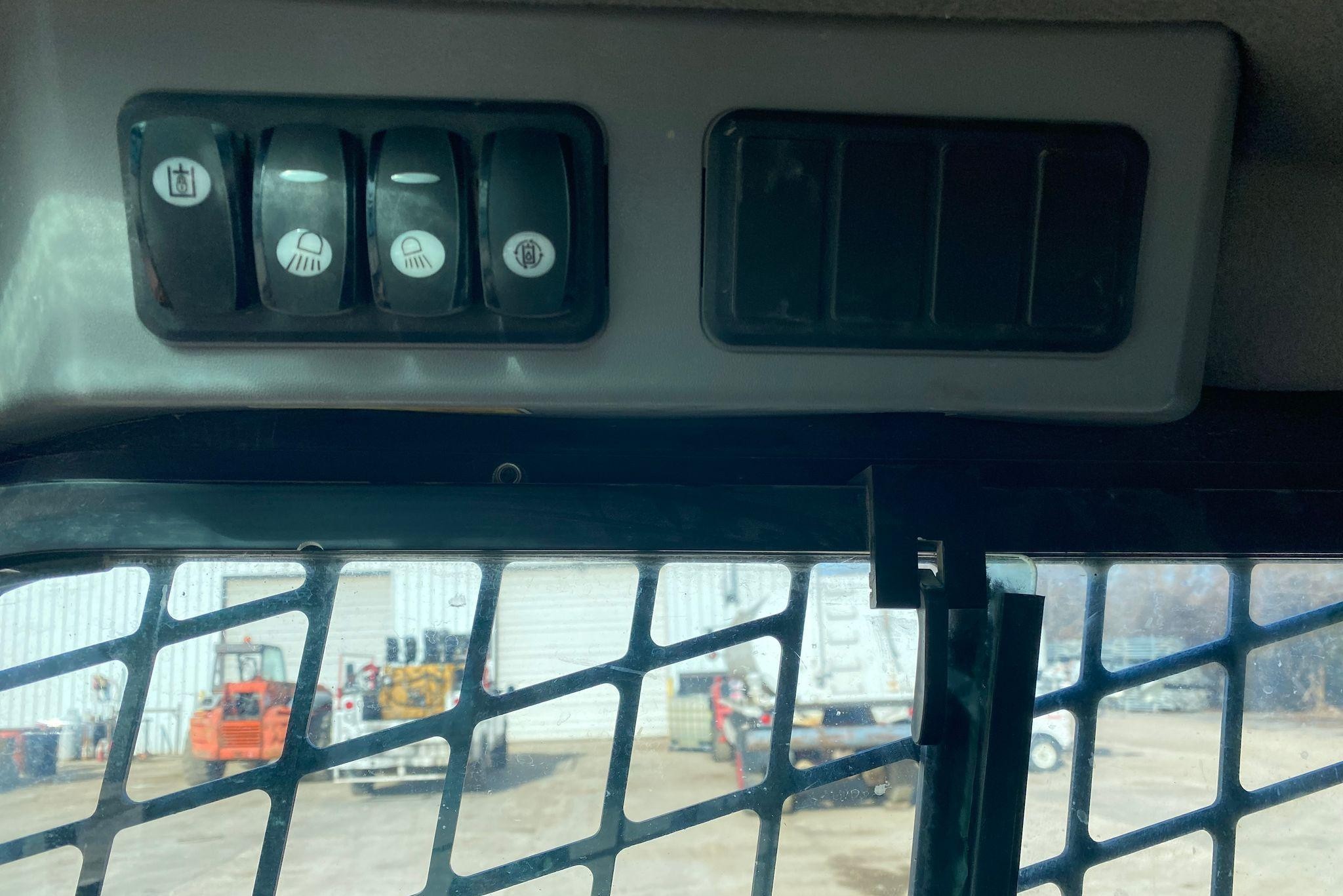 gallery 2018 Caterpillar 289D Tracked Skid Steer Loader