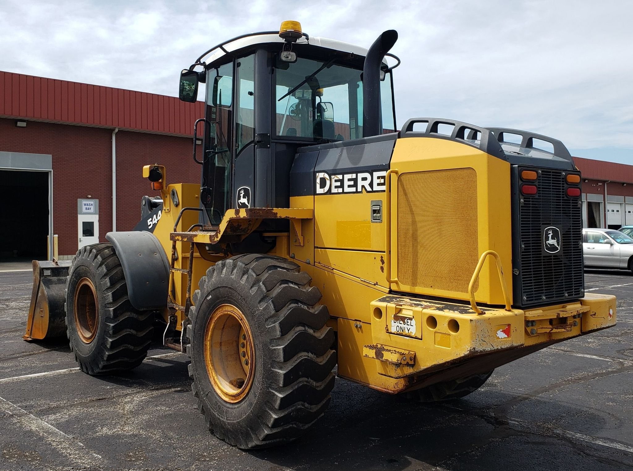 gallery 2004 John Deere 544J wheel loader
