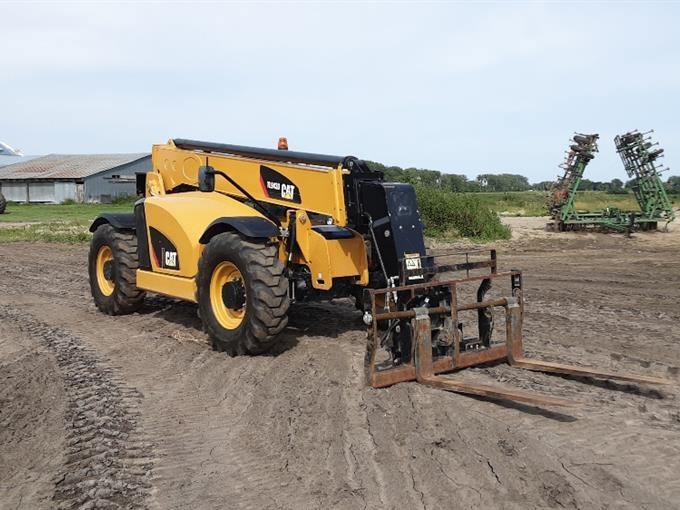 gallery 2016 Caterpillar TL943D 4x4x4 Telehandler