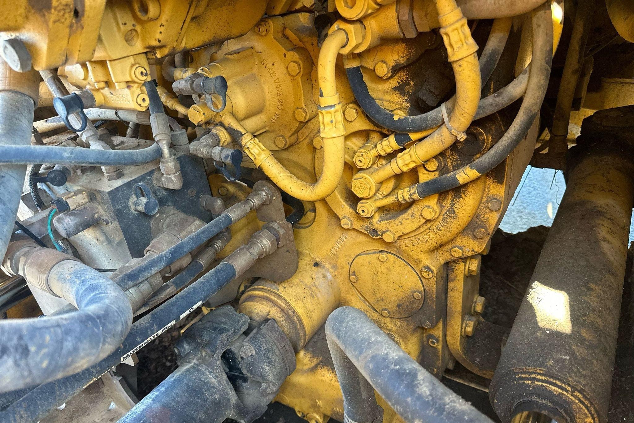 gallery 2006 John Deere 844J wheel loader