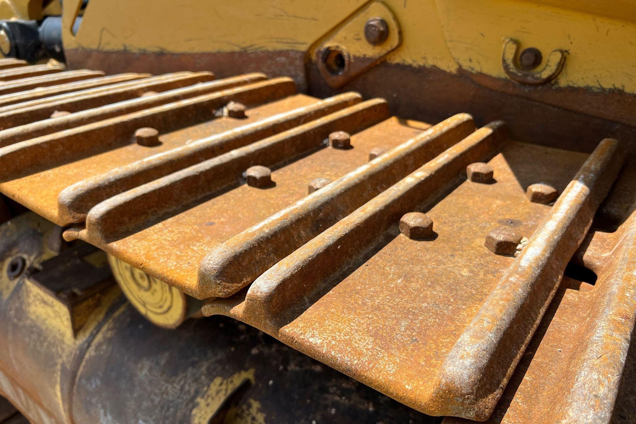 gallery 2016 Caterpillar 963K track loader