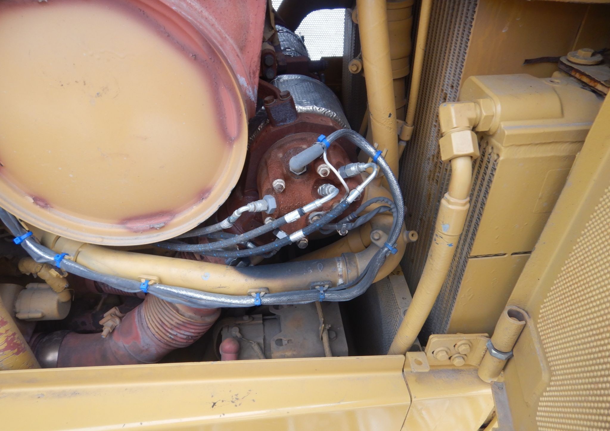 gallery Caterpillar D6T LGP dozer