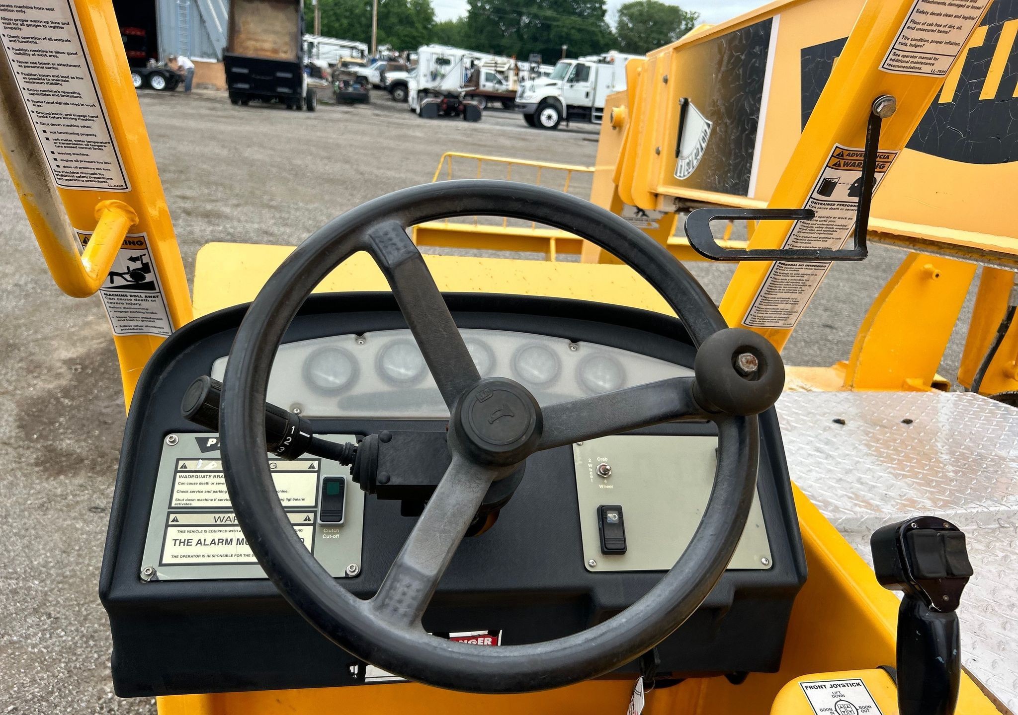 gallery 2010 Pettibone 944 telehandler