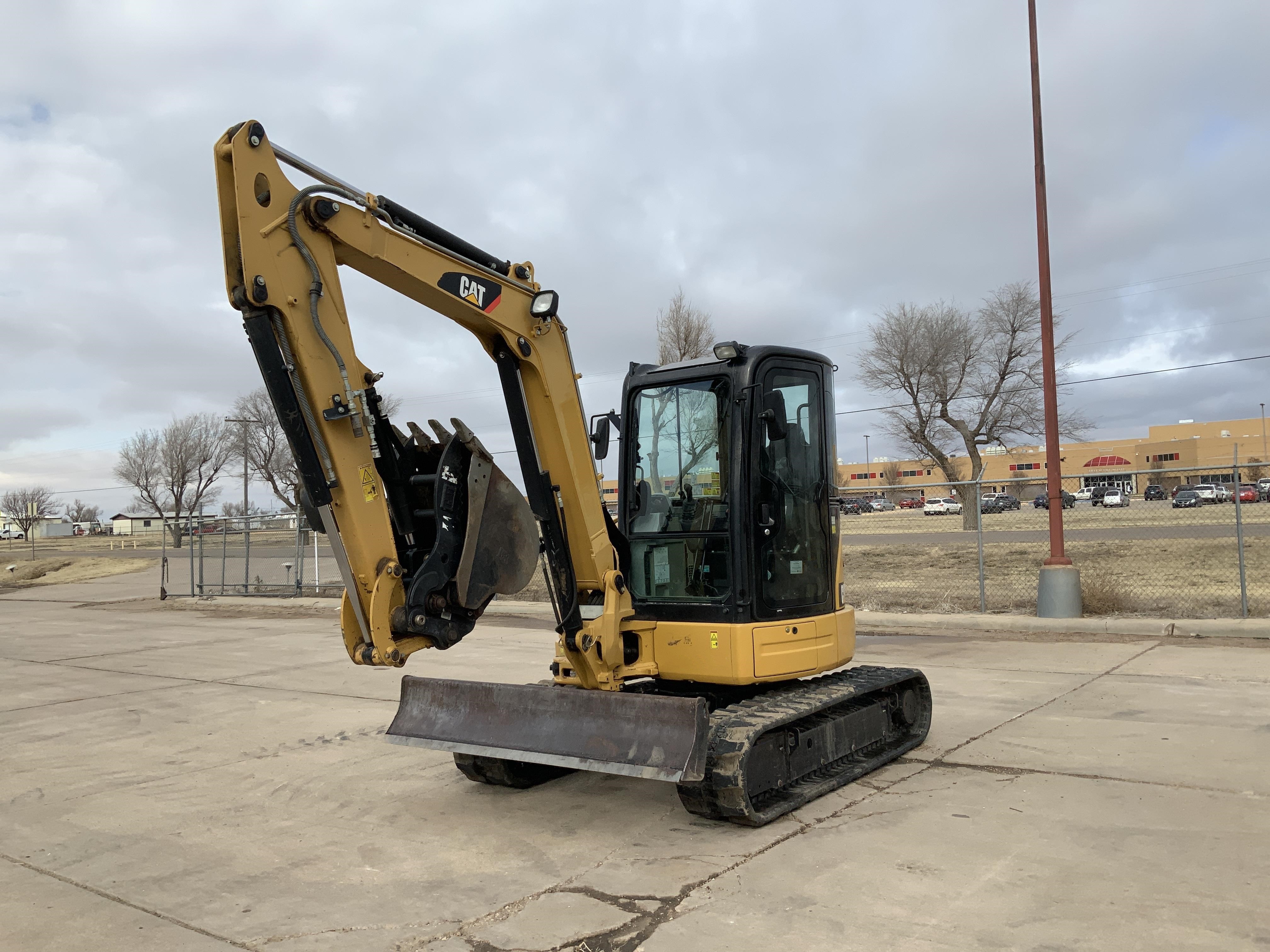 gallery 2014 Caterpillar 305E Mini Excavator