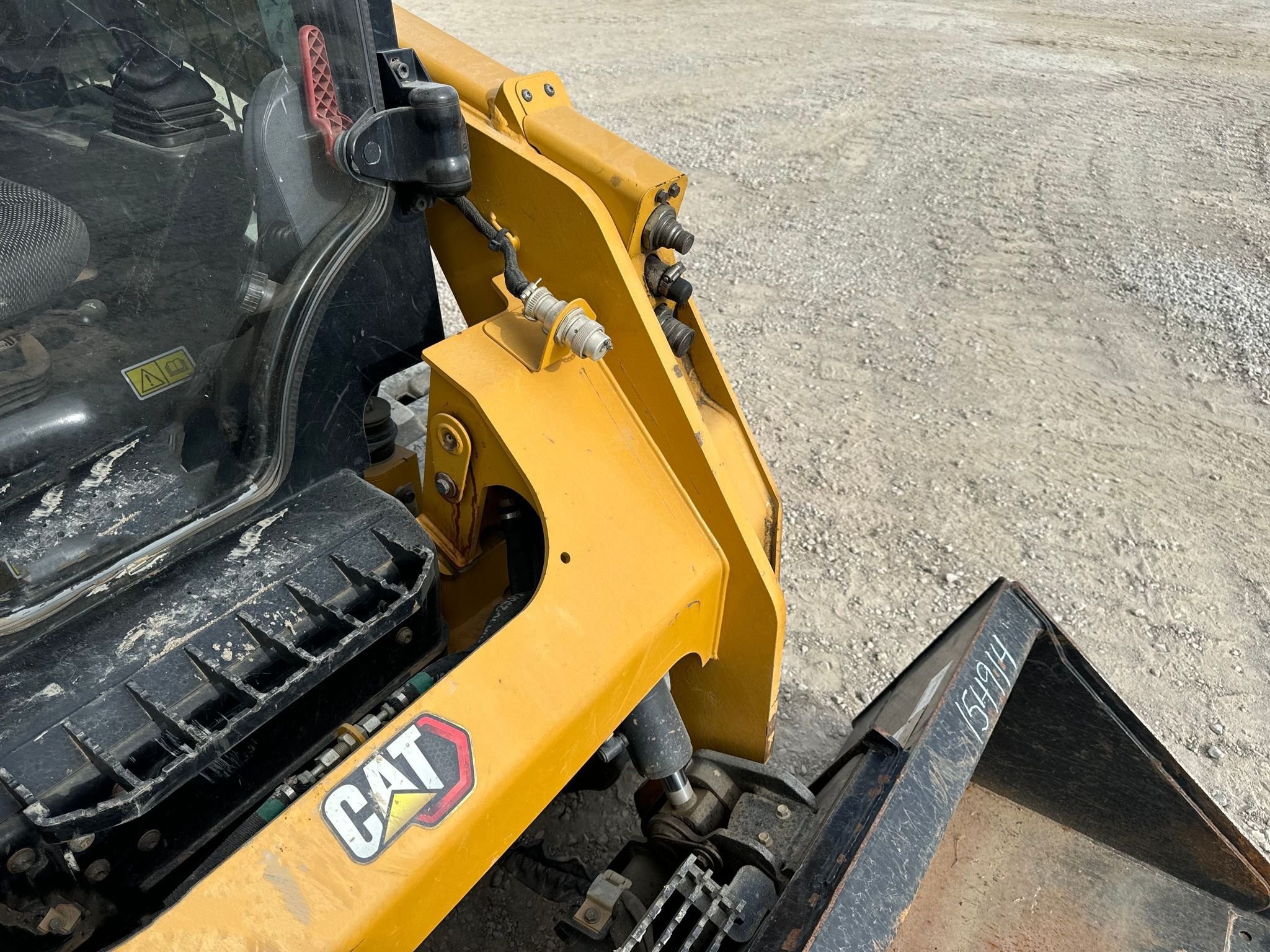 gallery 2019 Caterpillar 259D3 tracked skid steer loader